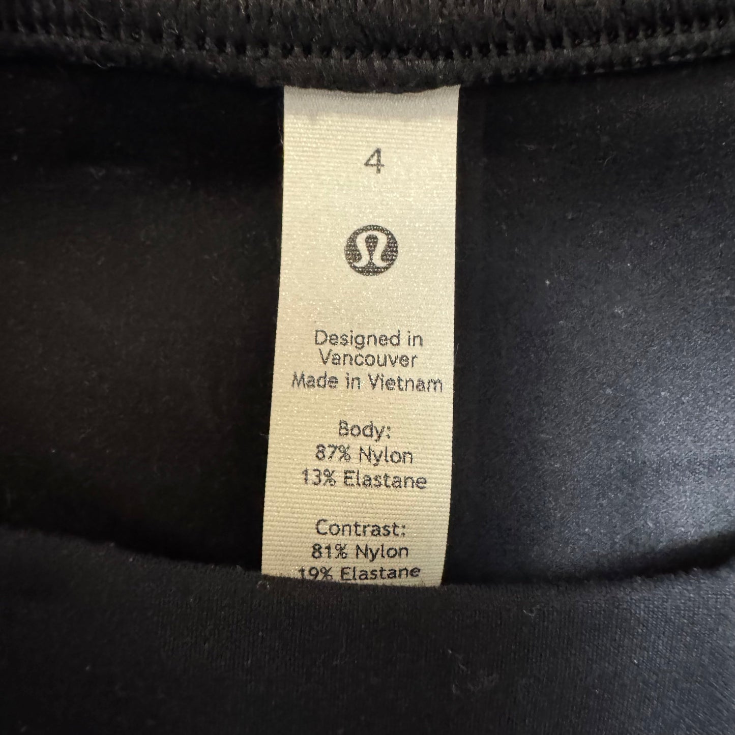 Athletic Top Long Sleeve Crewneck By Lululemon In Black, Size: 4