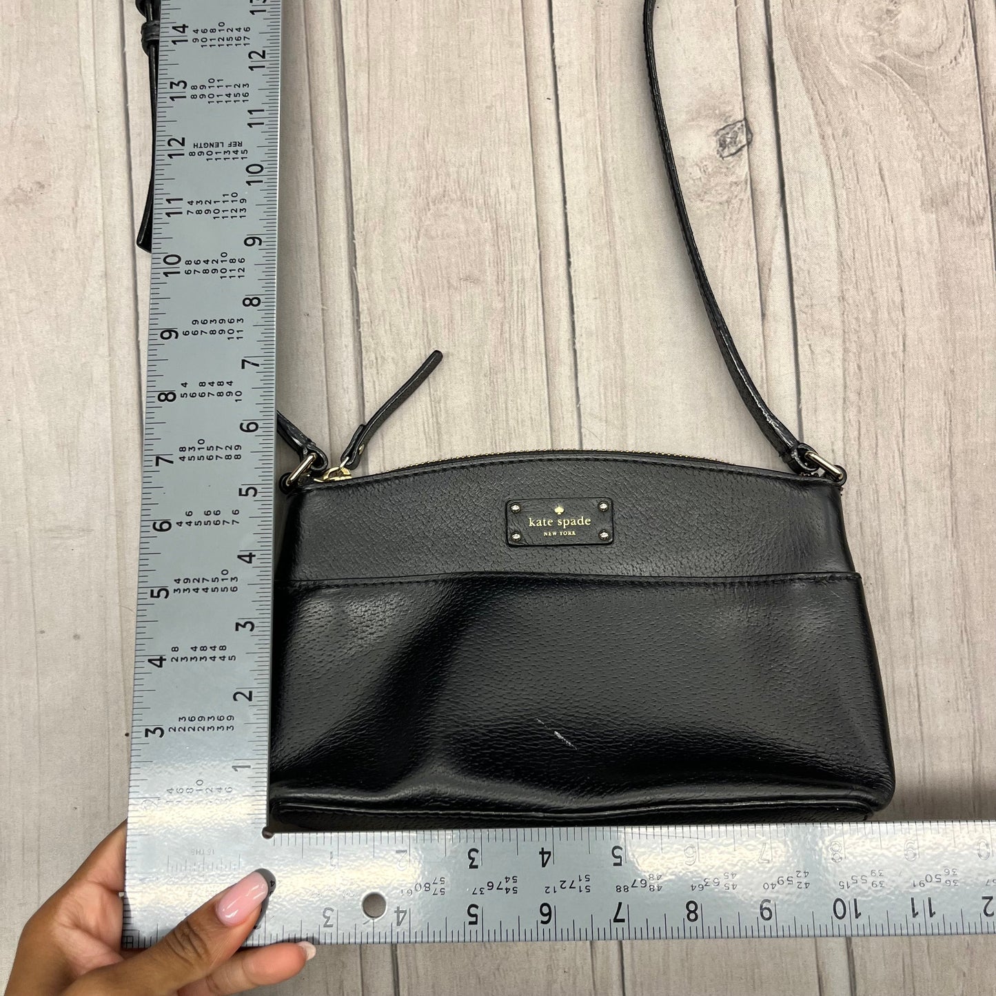 Crossbody Designer By Kate Spade, Size: Medium