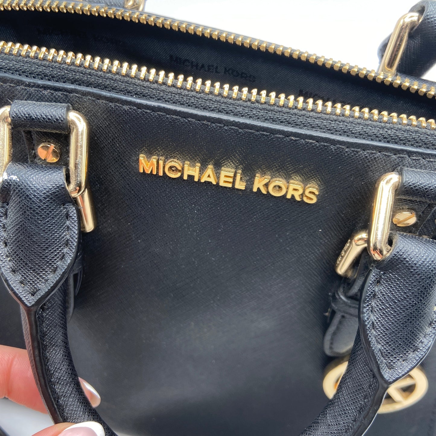 Crossbody Designer By Michael By Michael Kors, Size: Medium