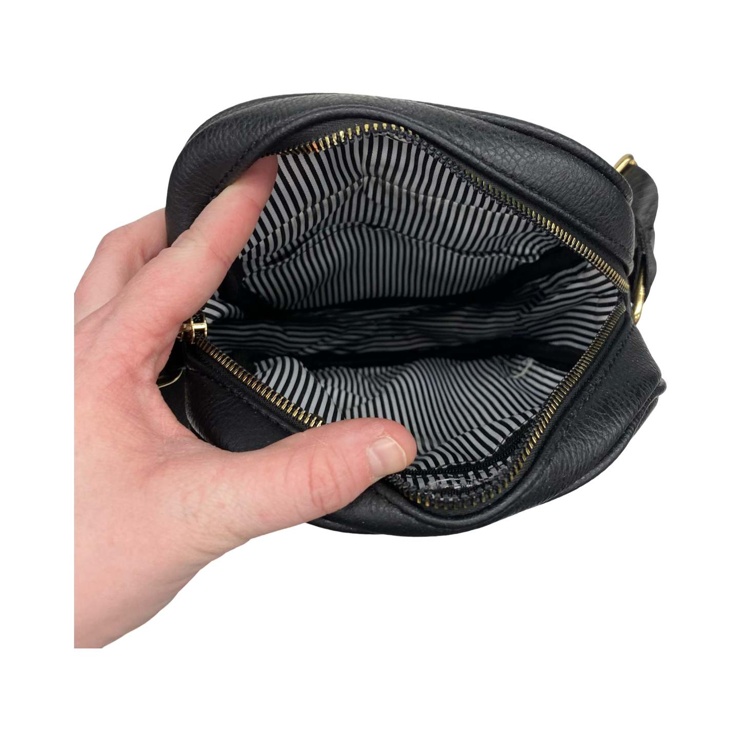 Crossbody By Clothes Mentor In Black, Size:Medium