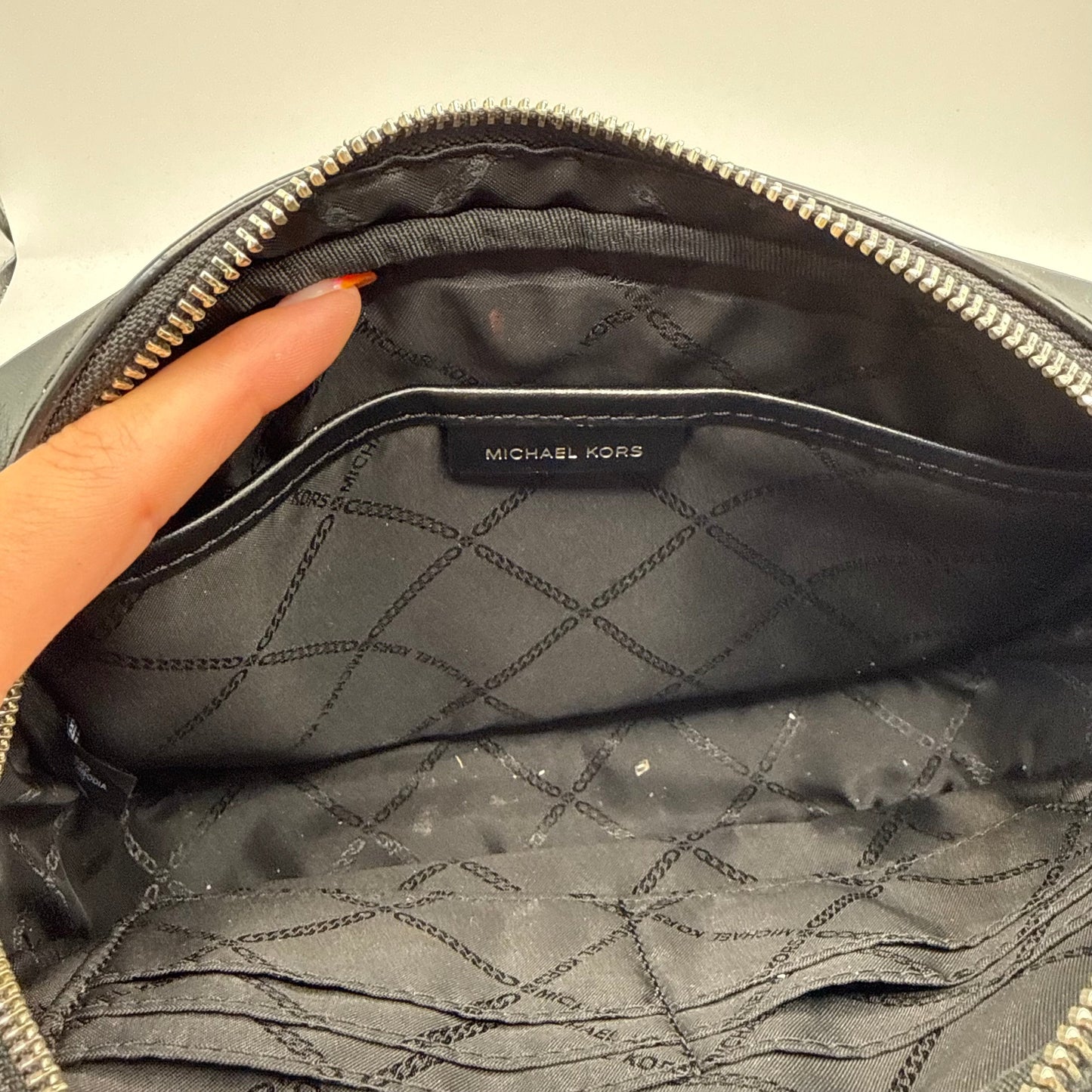 Crossbody Designer By Michael By Michael Kors, Size: Medium