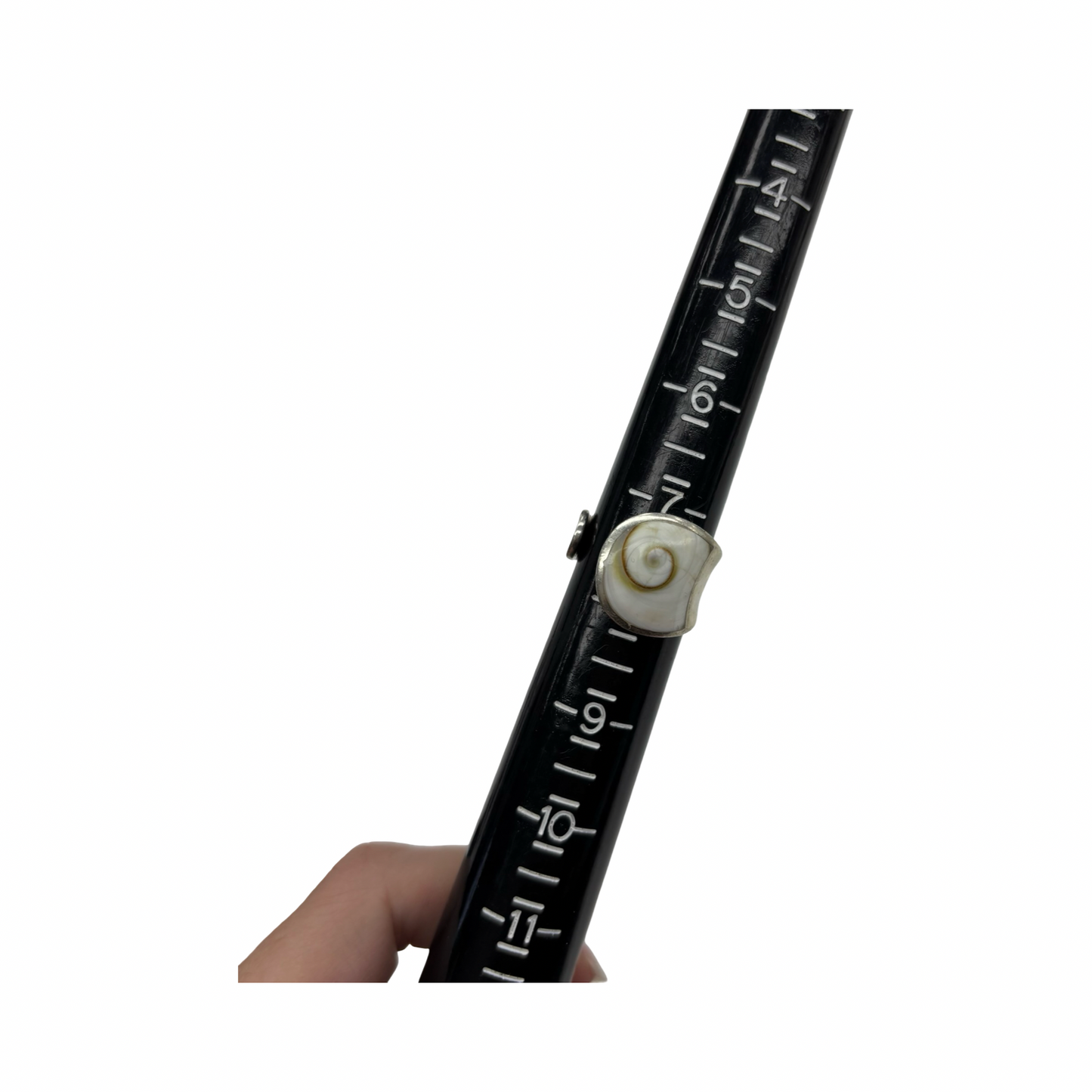 Ring Sterling Silver By Clothes Mentor In Cream & Silver, Size:8