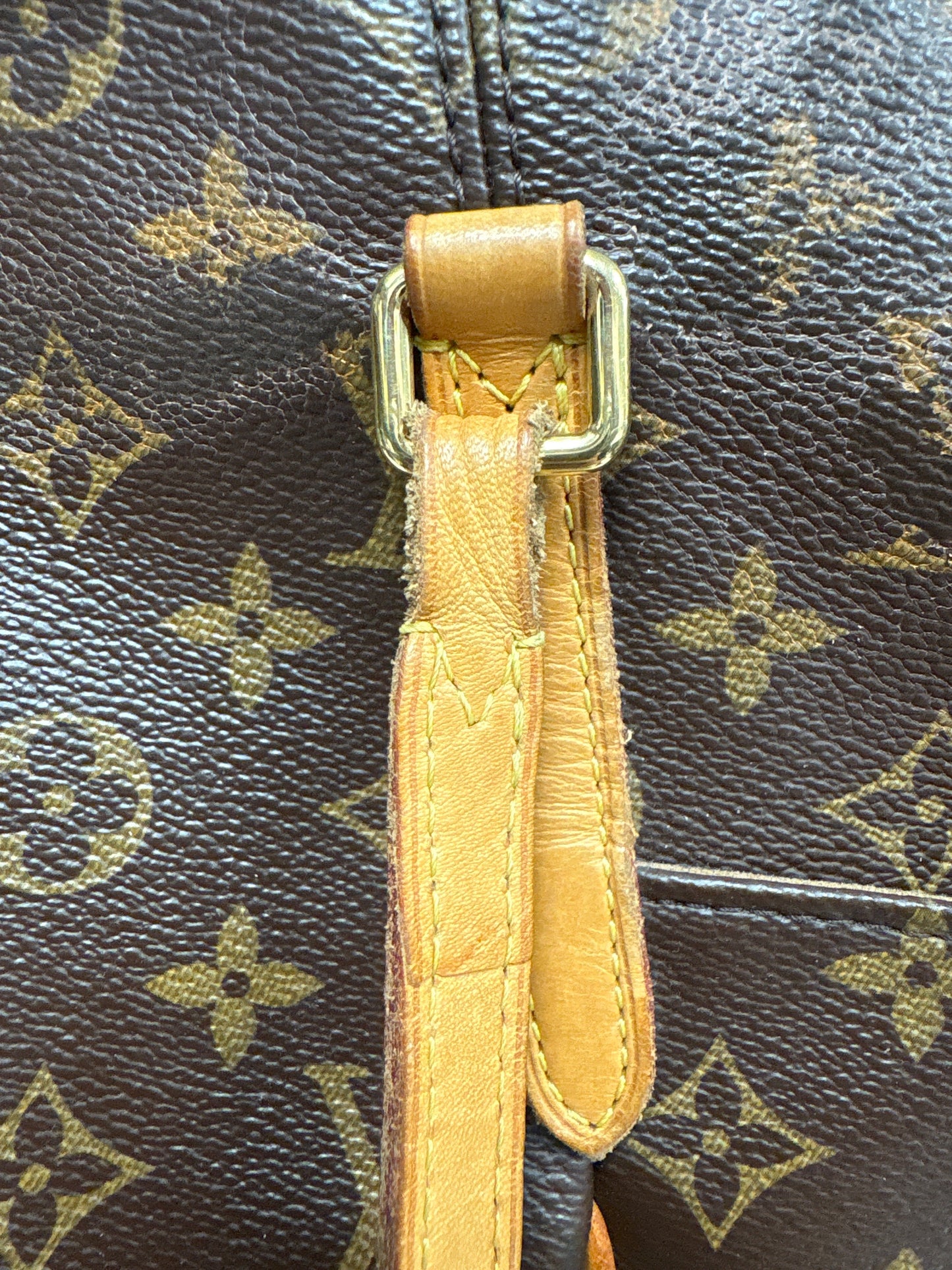 Handbag Luxury Designer By Louis Vuitton, Size: Large