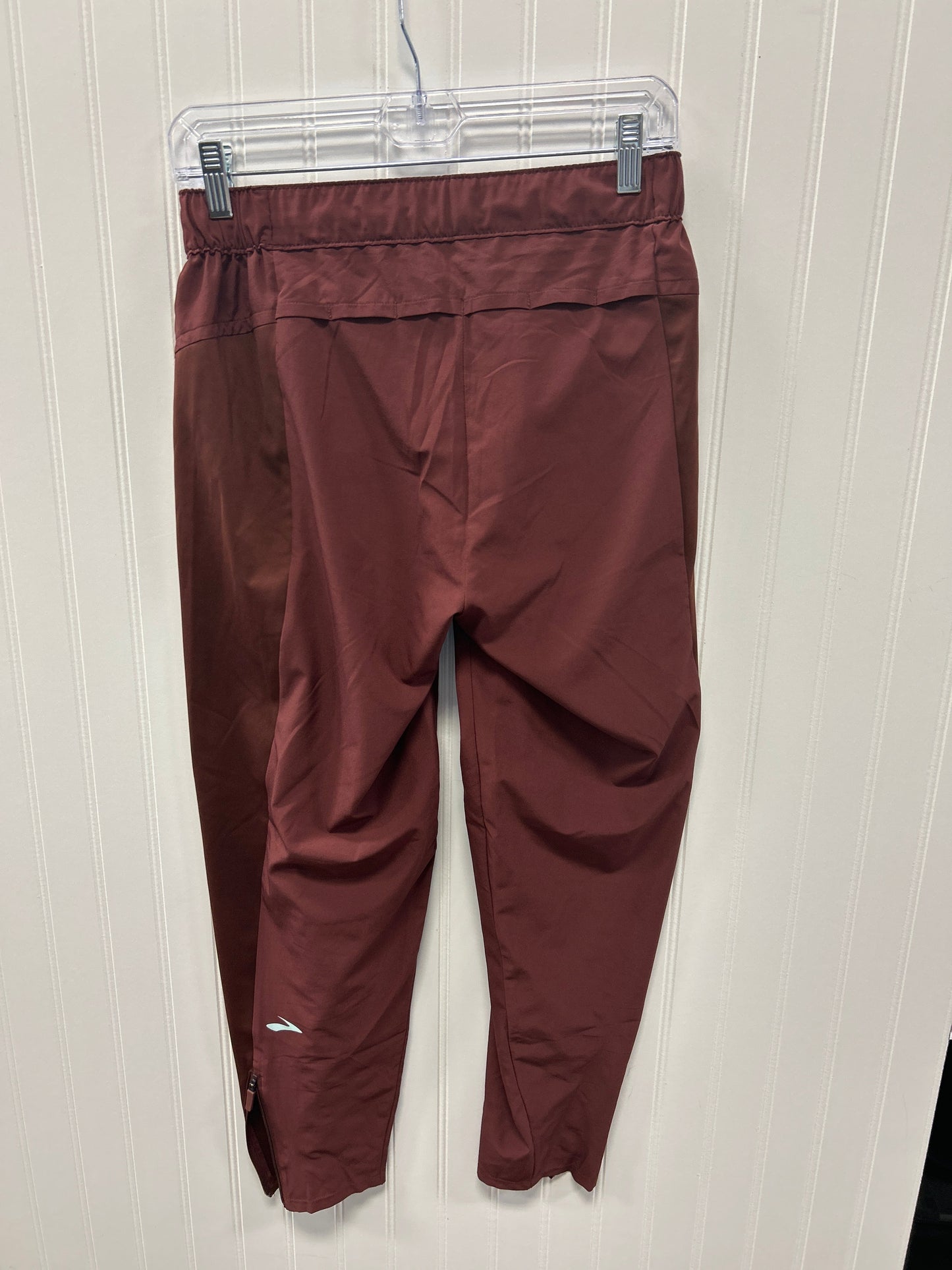 Athletic Pants By Brooks In Maroon, Size:M