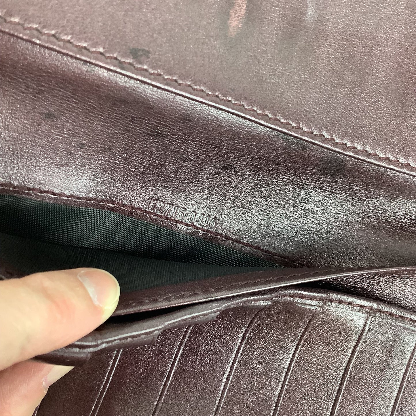 Wallet Luxury Designer By Gucci, Size: Medium