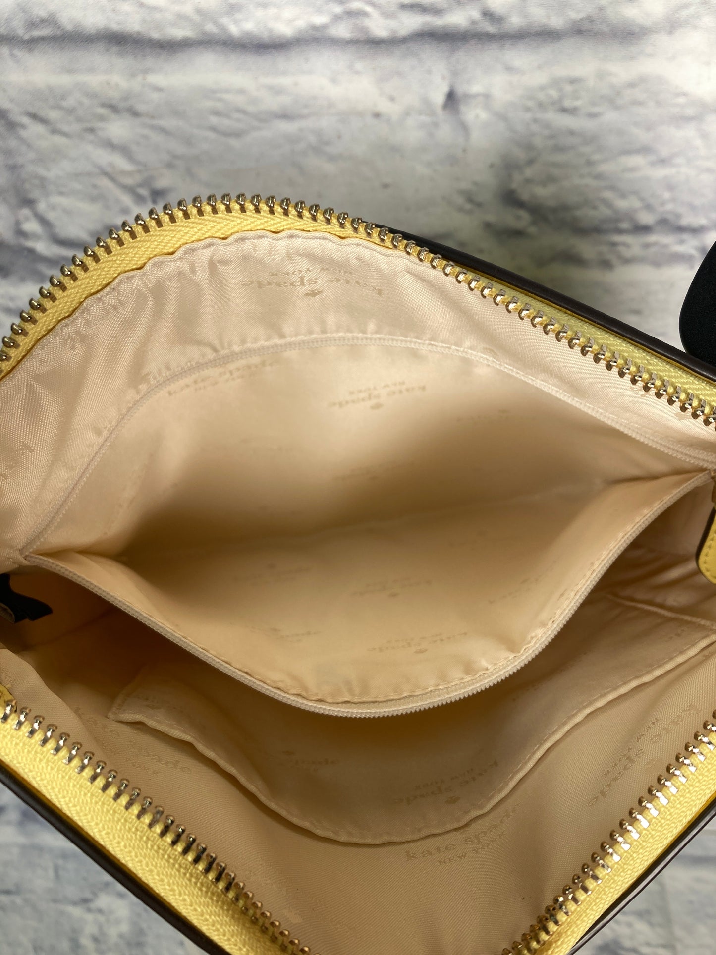 Crossbody Designer By Kate Spade, Size: Medium