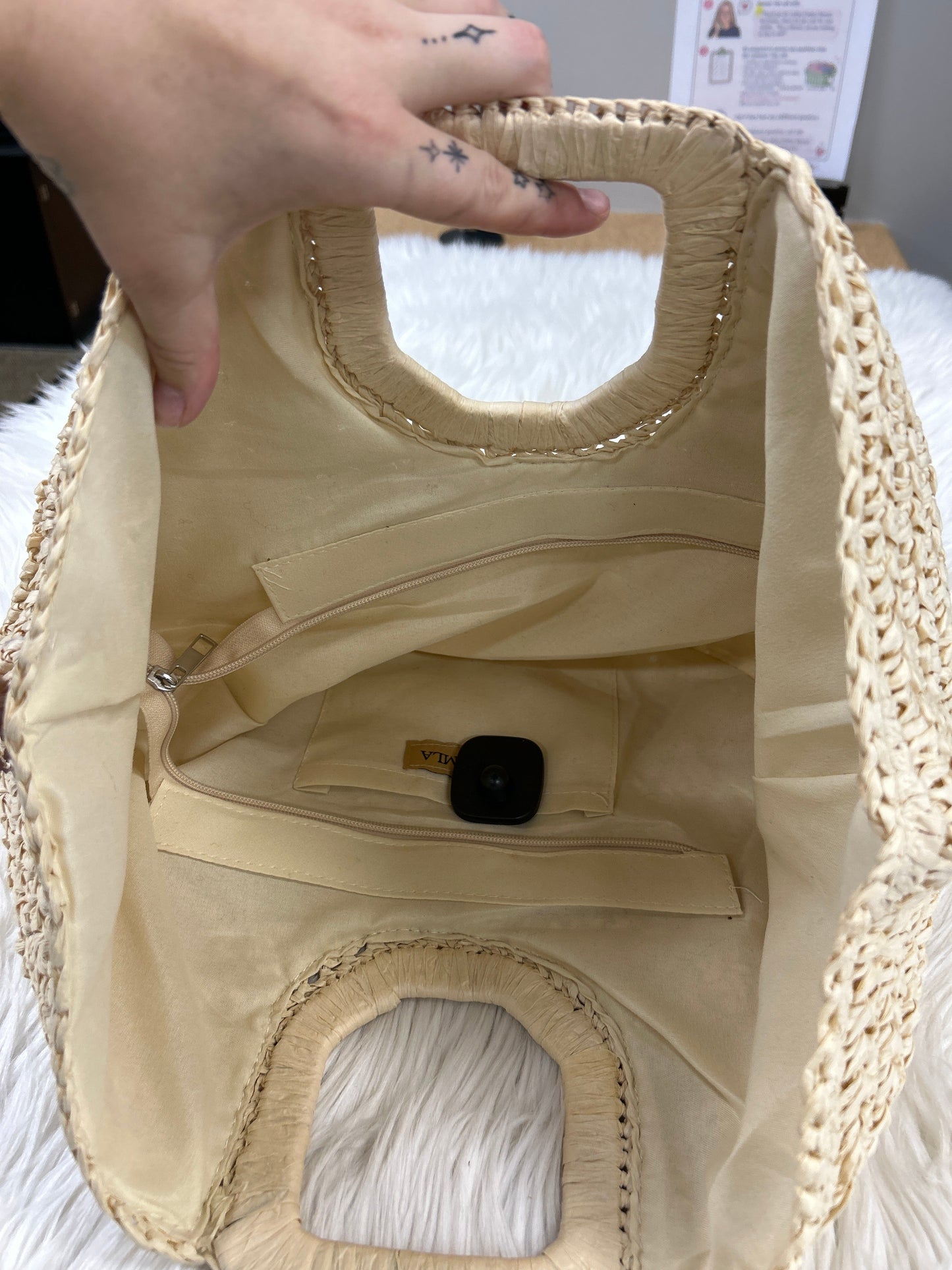 Tote By Cmc In Cream, Size:Large