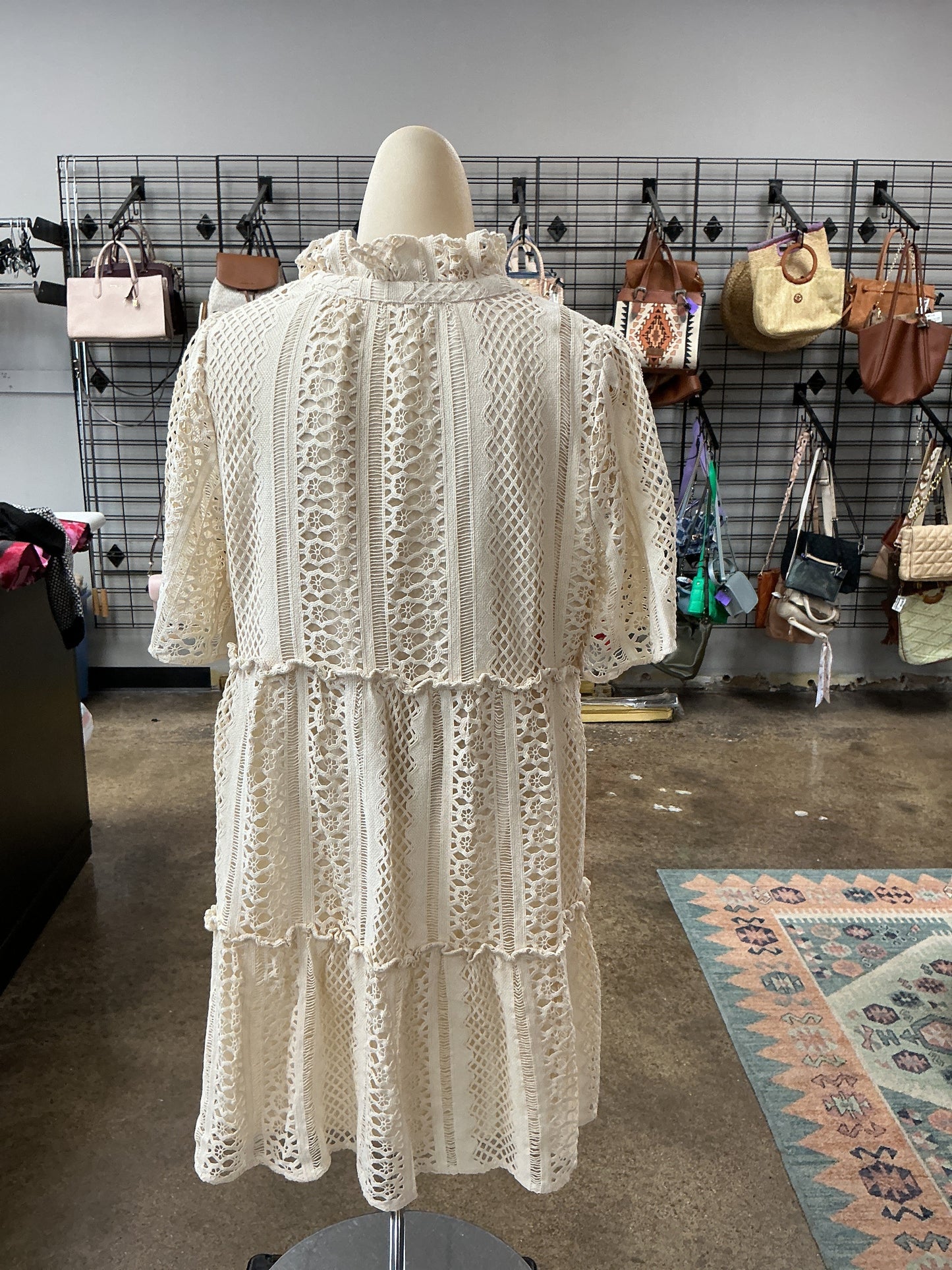 Dress Casual Short By Tuckernuck In Cream, Size:M