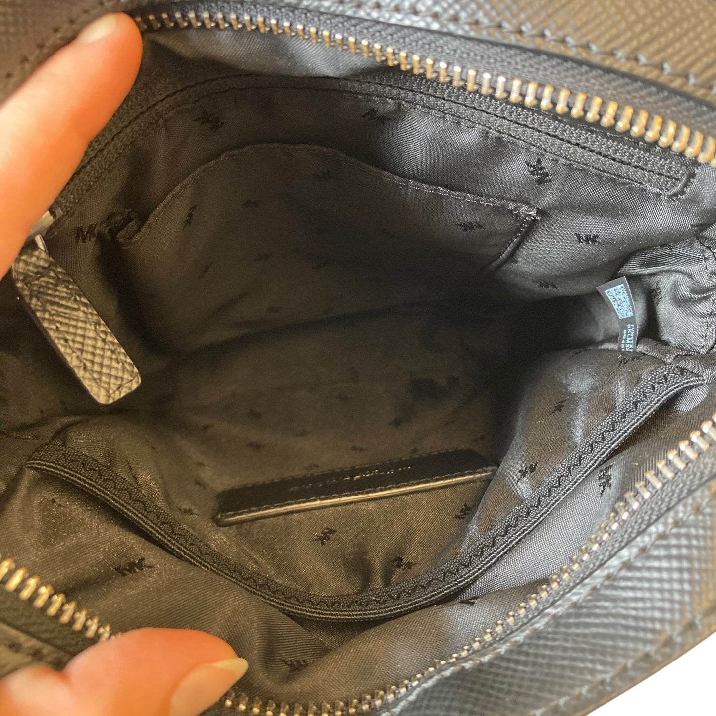 Crossbody Designer By Michael Kors In Black, Size:Medium