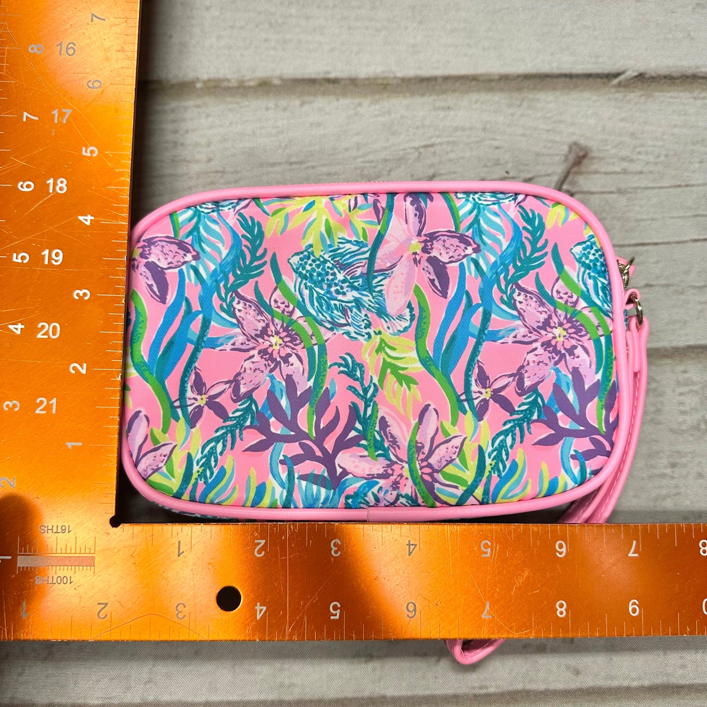 Clutch Designer By Lilly Pulitzer, Size: Small