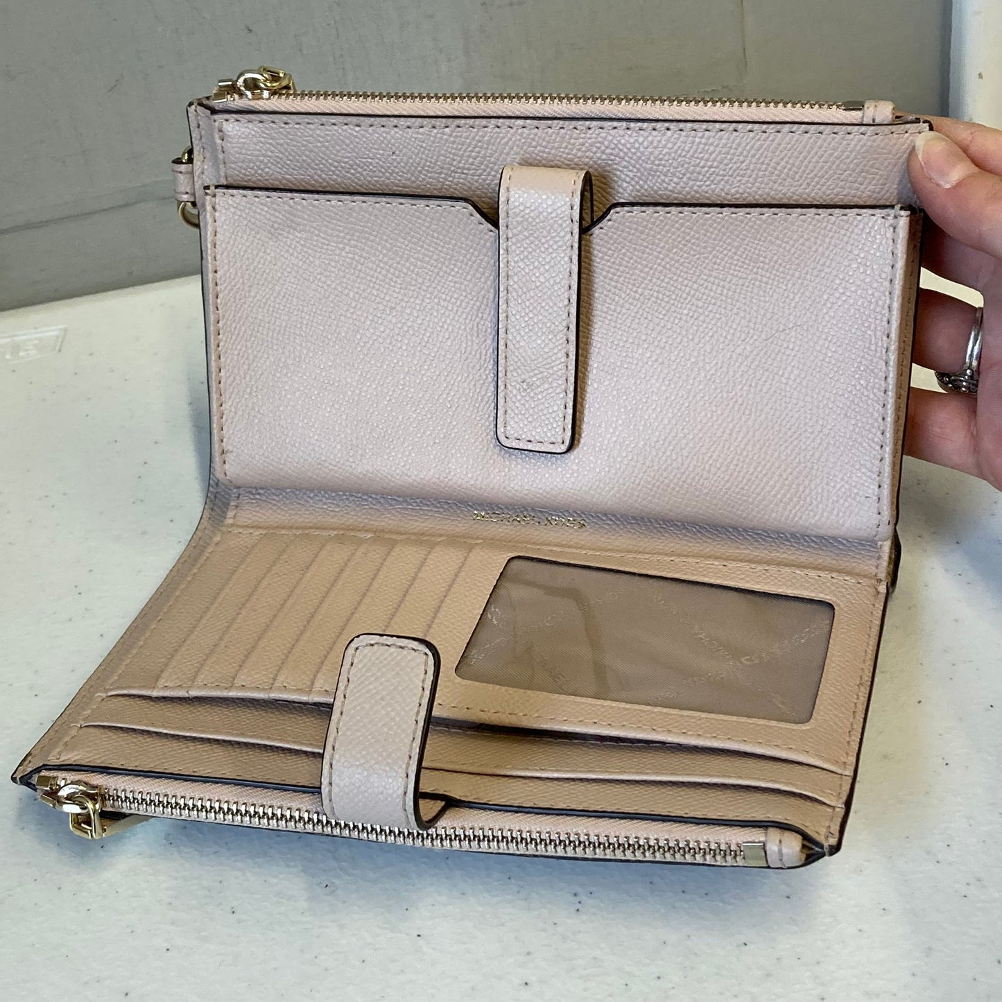 Wristlet Designer By Michael Kors In Peach, Size:Medium