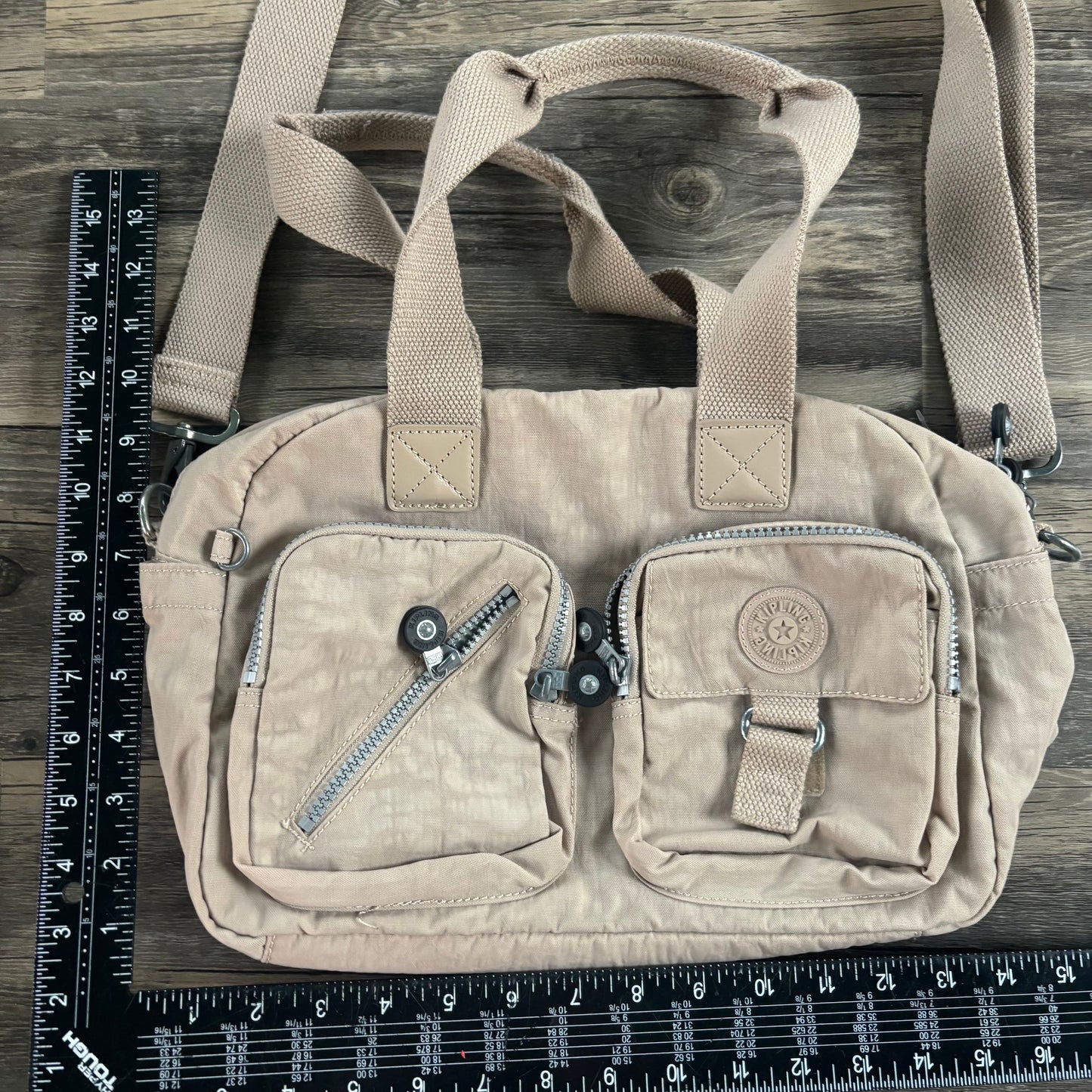 Handbag By Kipling, Size: Medium