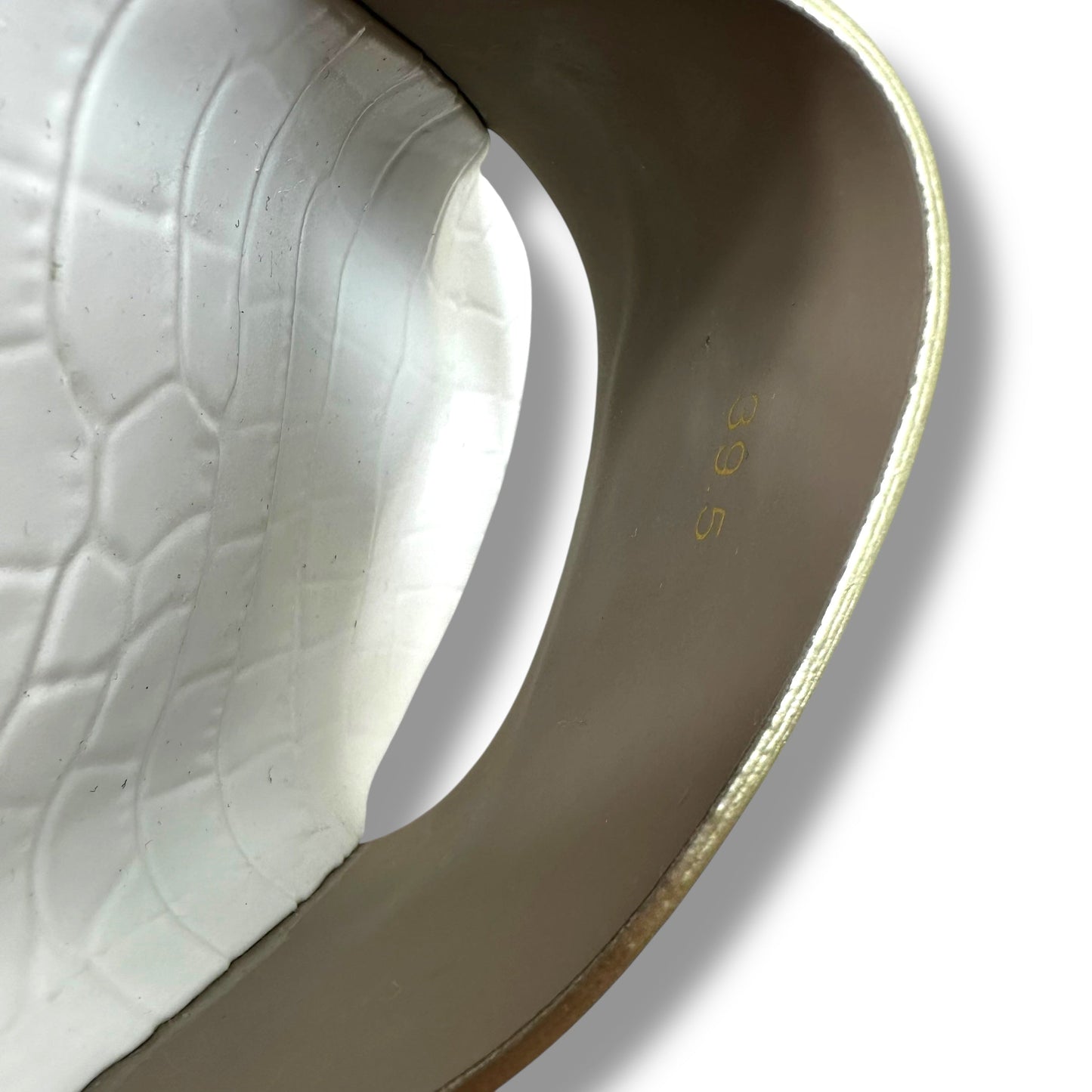 Sandals Luxury Designer By Christian Louboutin In White, Size: 39.5