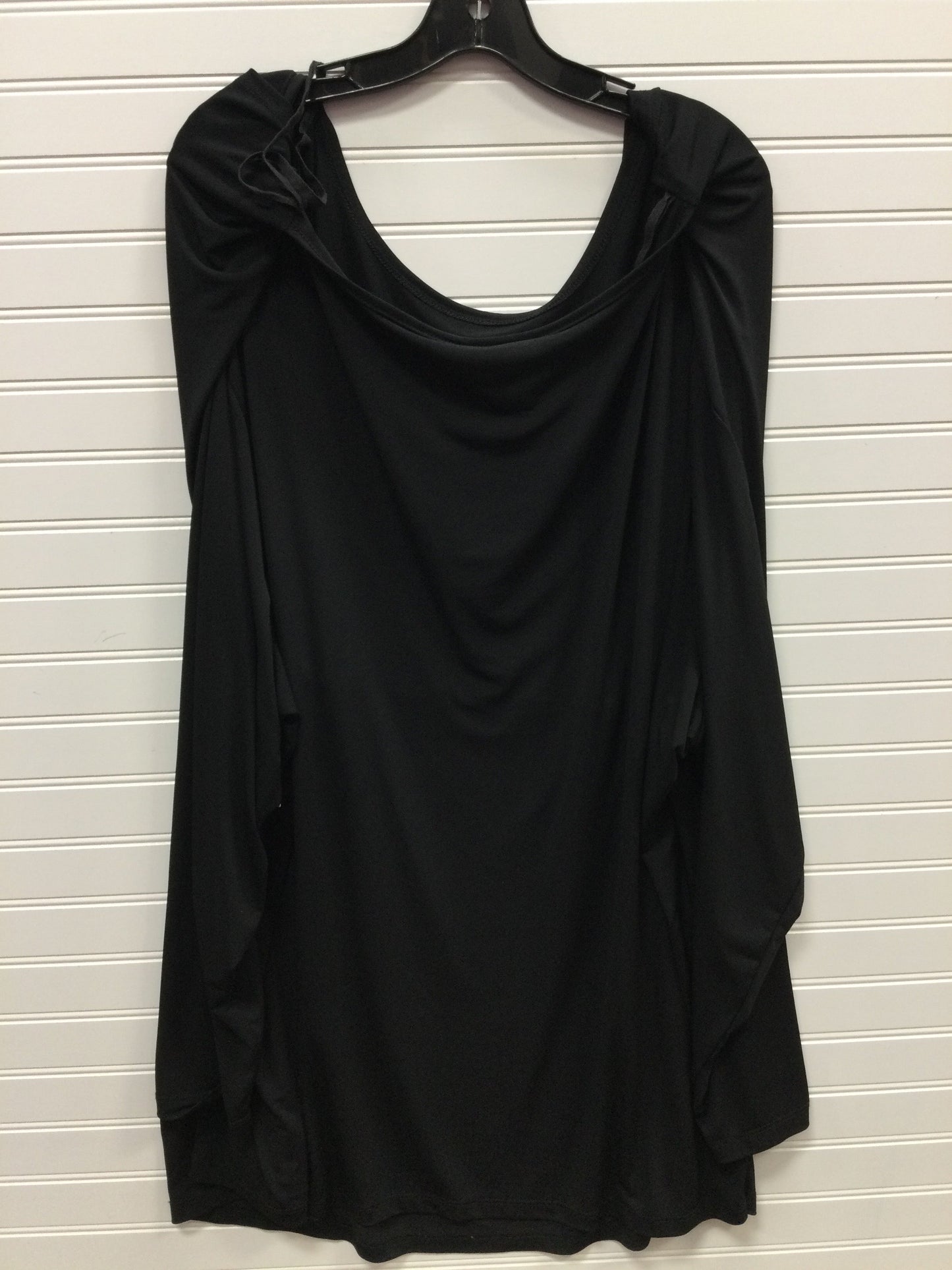 Top Ls By Maggie Barnes In Black, Size:5
