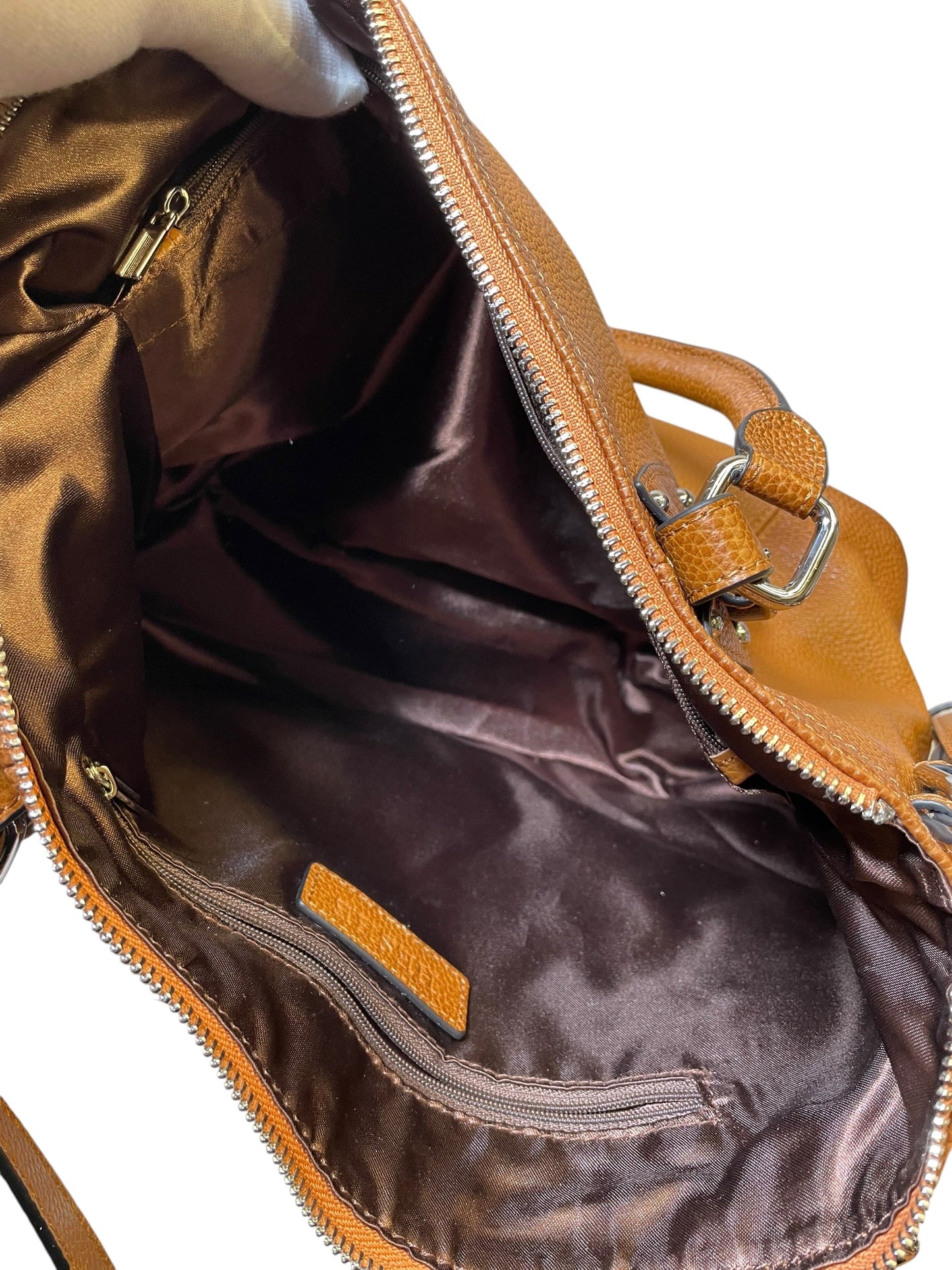 Handbag By Clothes Mentor, Size: Medium