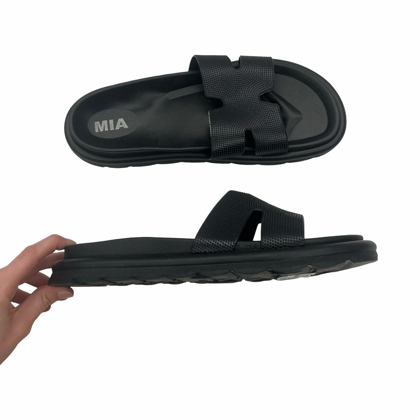 Sandals Flats By Mia In Black, Size:11