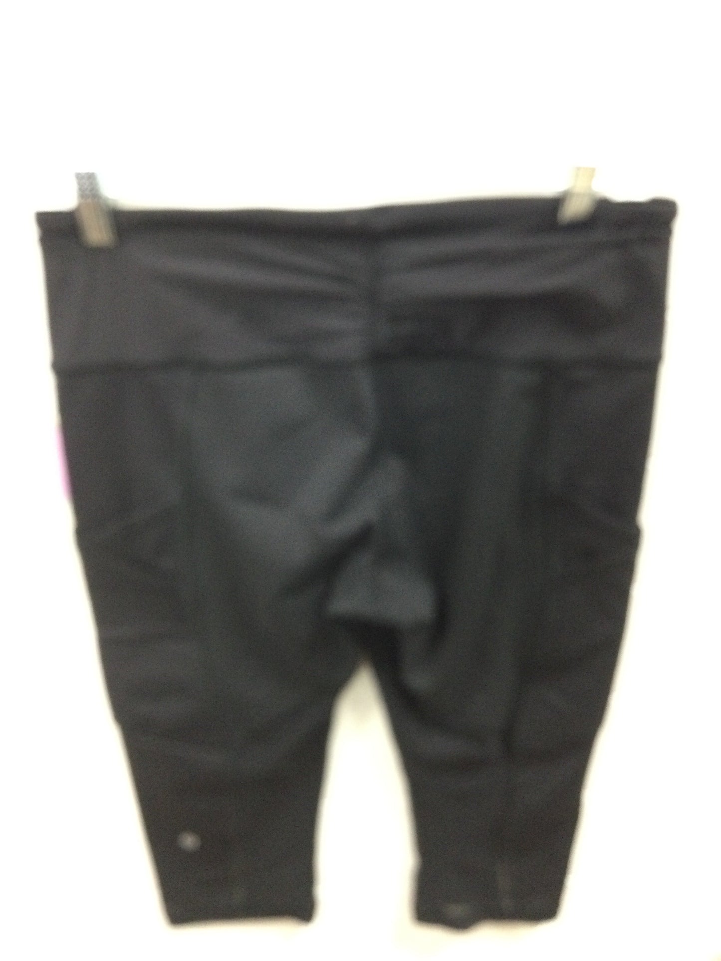 Athletic Leggings Capris By Lululemon In Black, Size:12