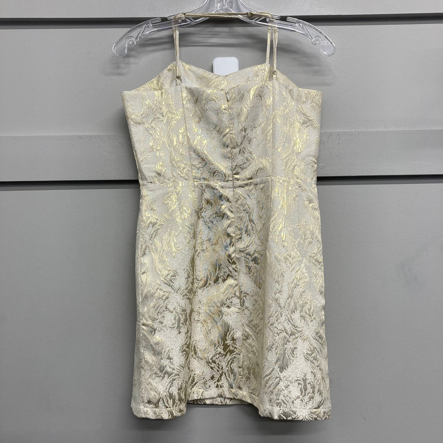 Dress Party Short By Forever 21 In Cream, Size:M