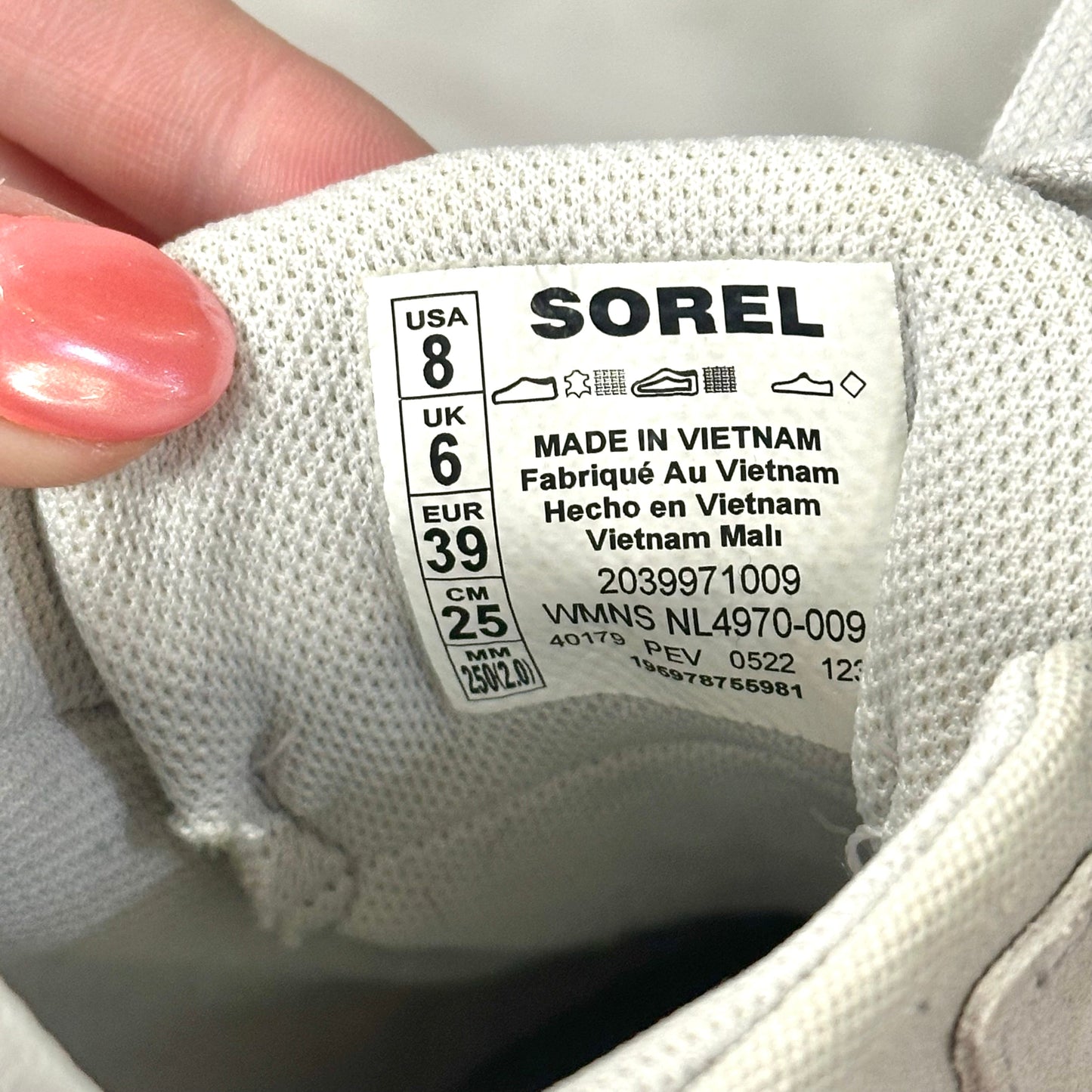Shoes Athletic By Sorel In Grey, Size: 8