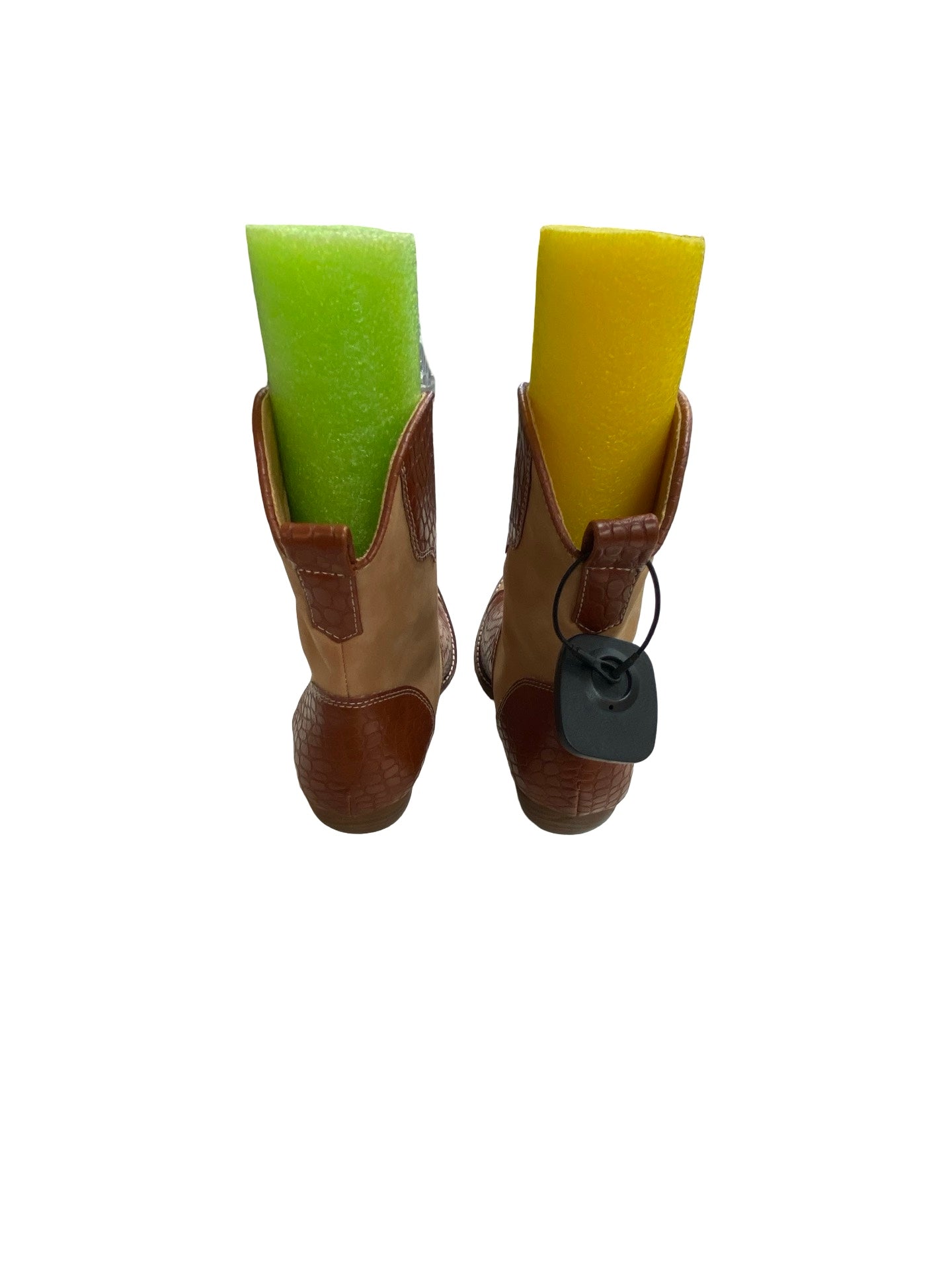 Boots Ankle Heels By Cmc In Multi, Size:7.5