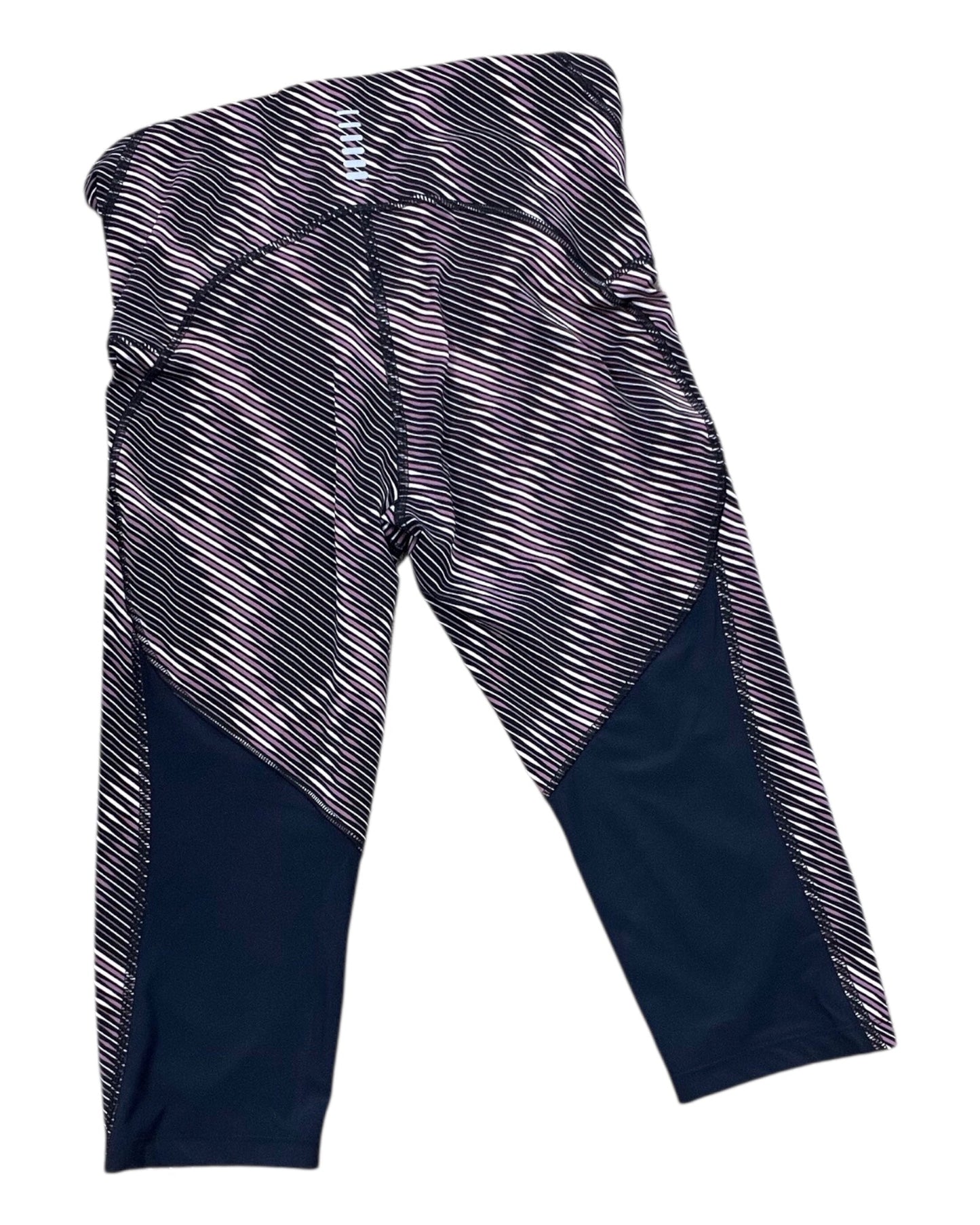 Athletic Leggings Capris By Under Armour In Black & Pink, Size:M
