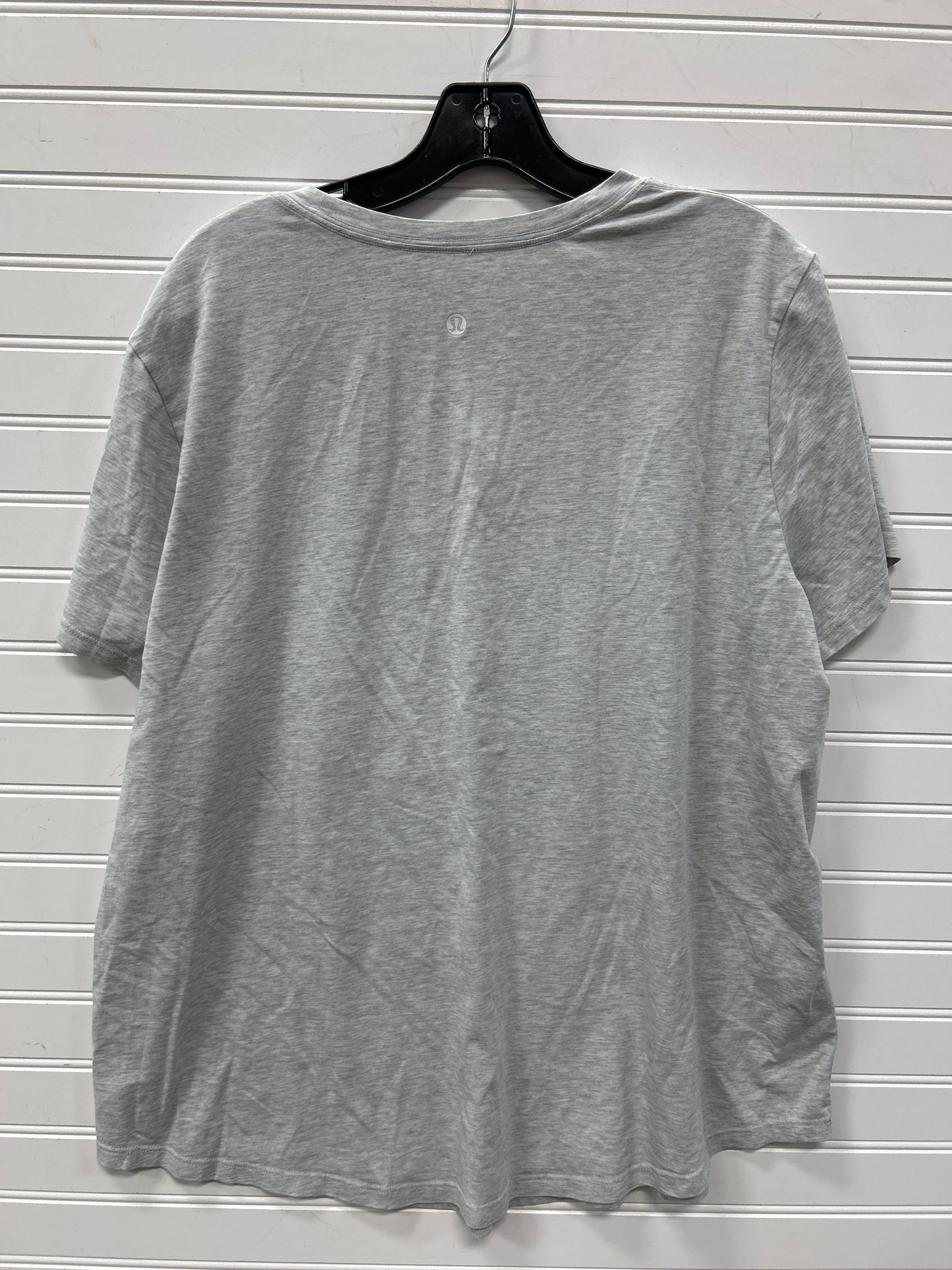 Athletic Top Ss By Lululemon In Grey, Size:L