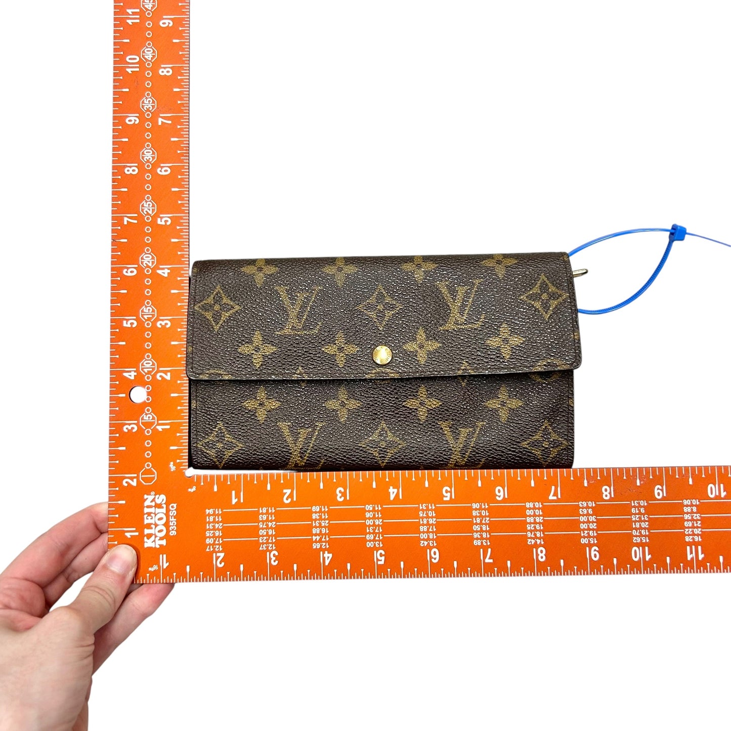 Wallet Luxury Designer By Louis Vuitton, Size: Medium