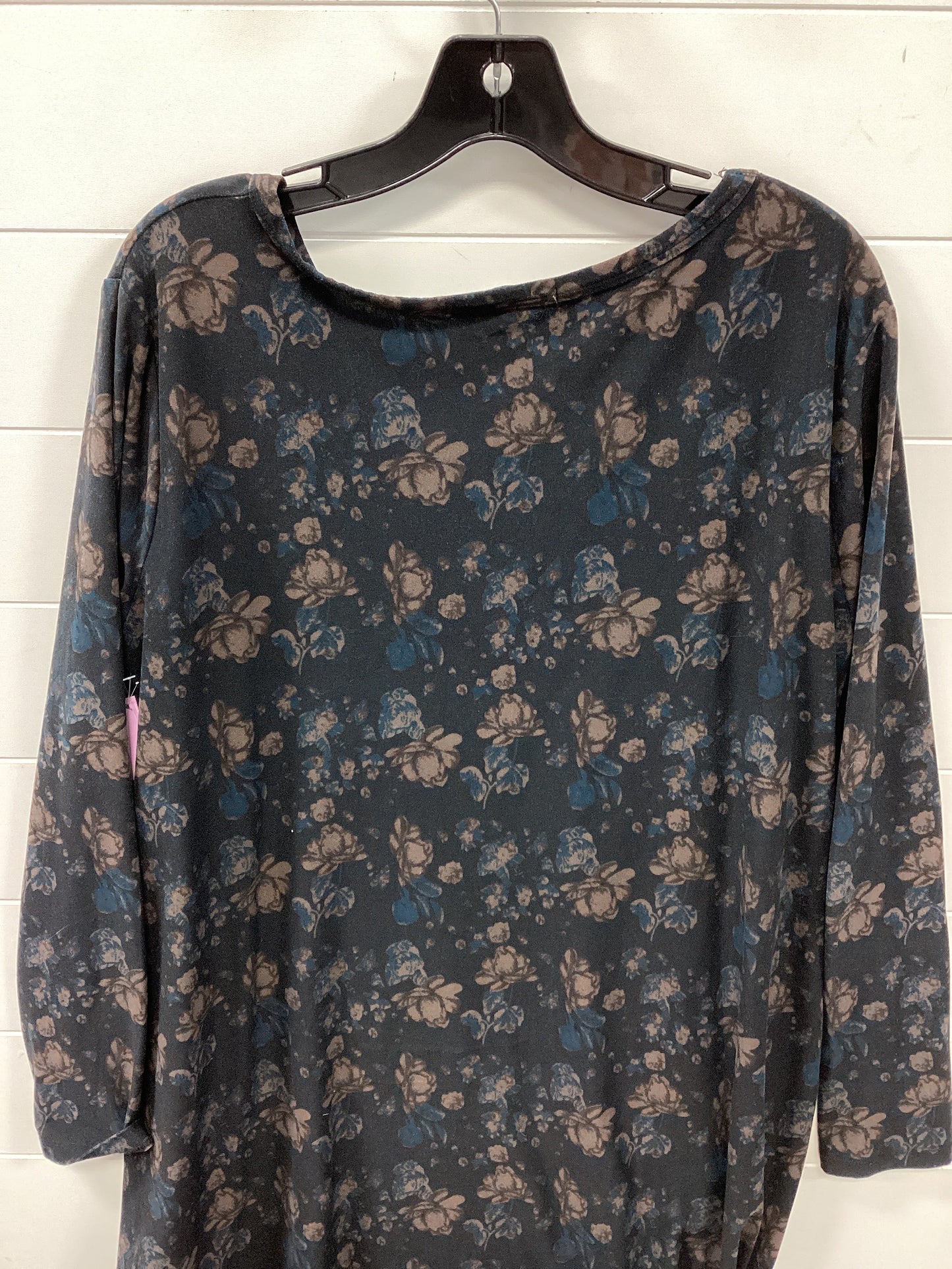 Top Ls By Arianna In Black, Size:Xl