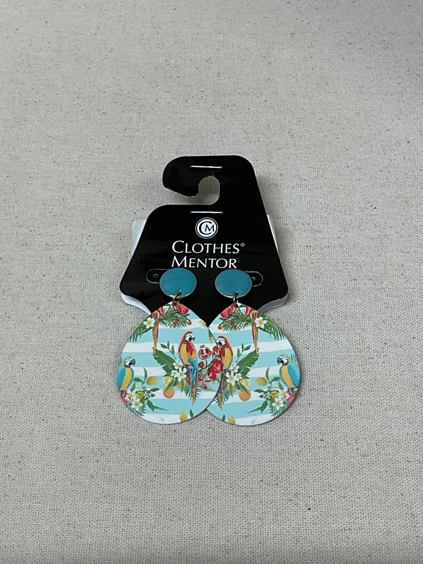 Earrings Dangle/Drop By Clothes Mentor In Tropical Print