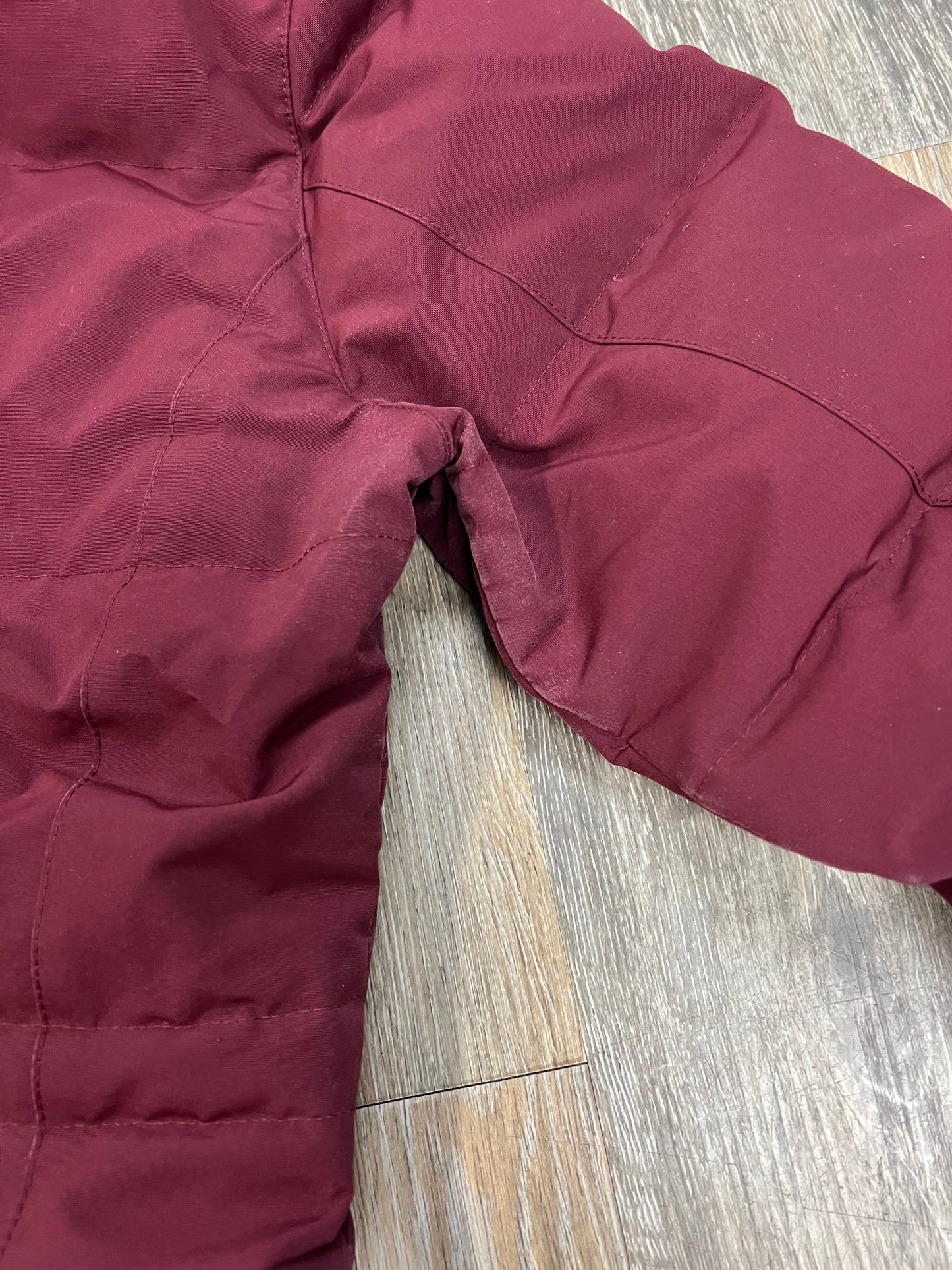 Coat Luxury Designer By Canada Goose In Maroon, Size: Xl