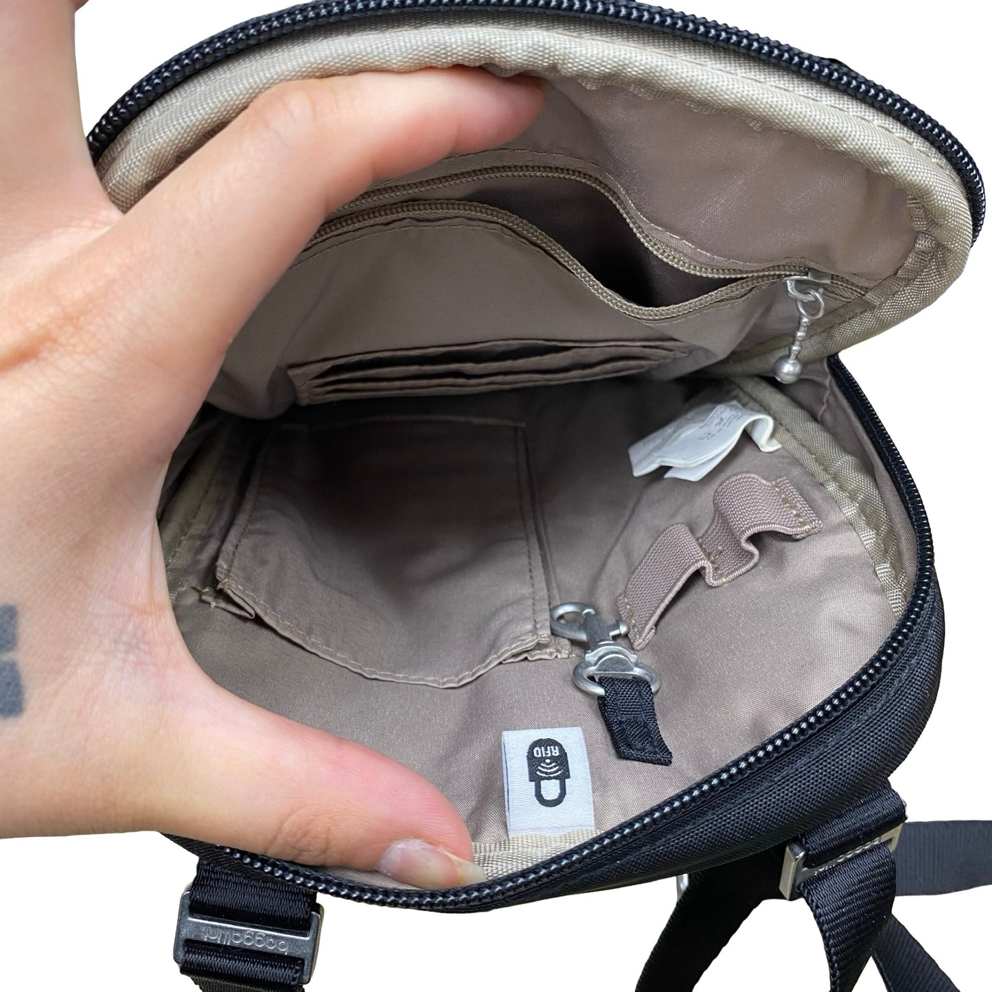 Handbag By Baggallini In Black, Size:Small