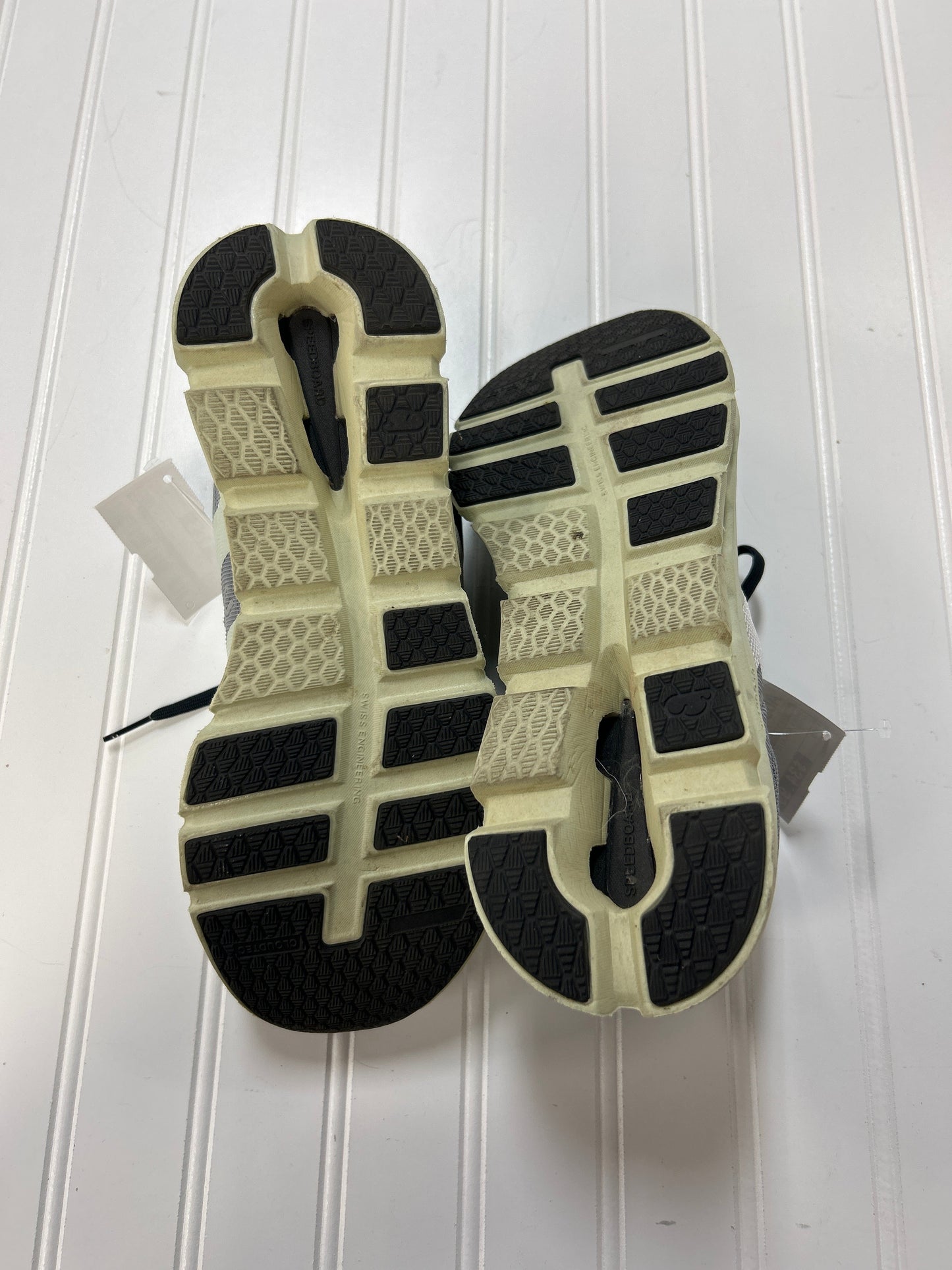 Shoes Athletic By On Cloud In Green, Size:9