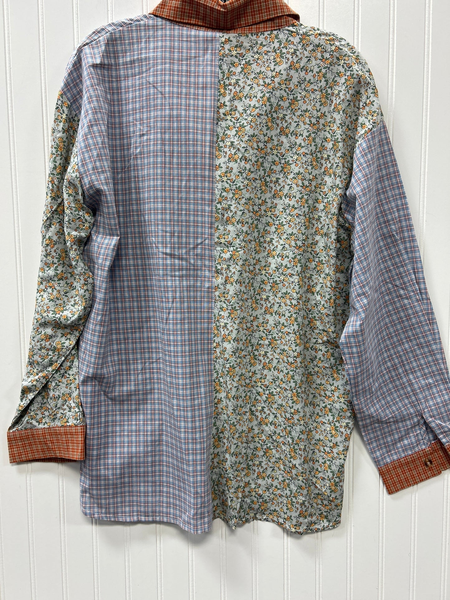Top Ls By Clothes Mentor In Plaid Pattern, Size:M