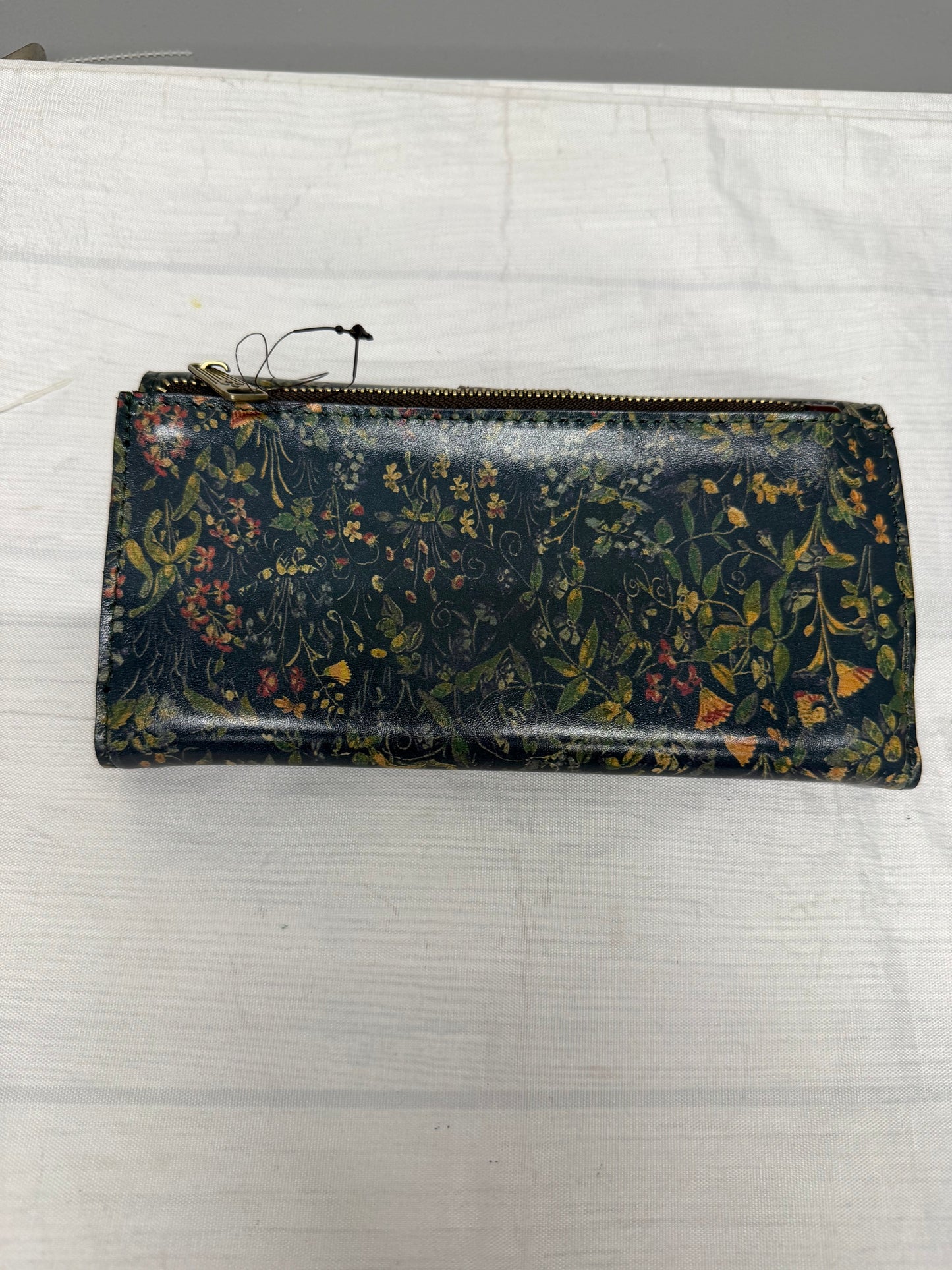 Wallet Designer By Patricia Nash In Green, Size:Large