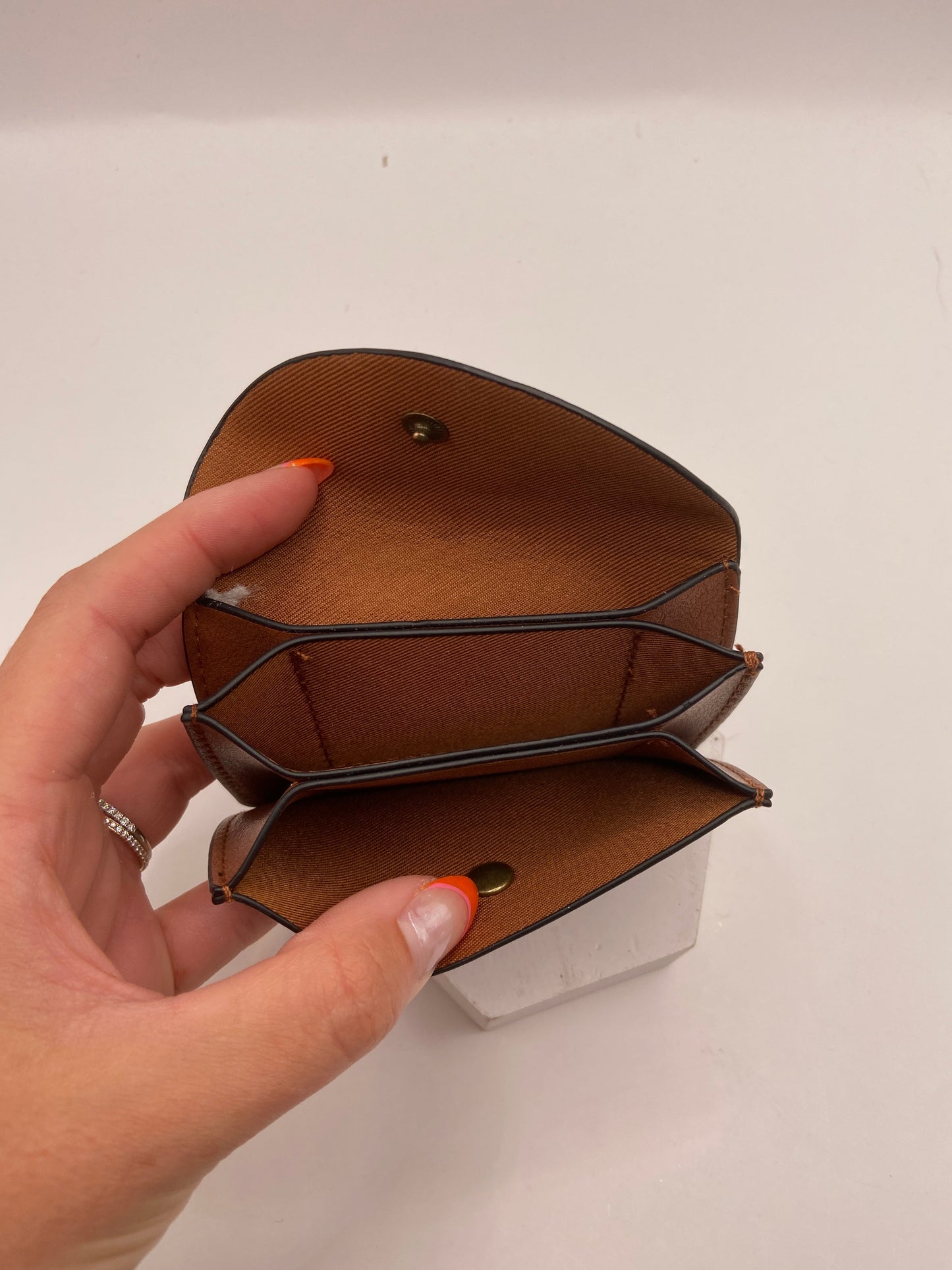 Wallet By Universal Thread, Size: Small