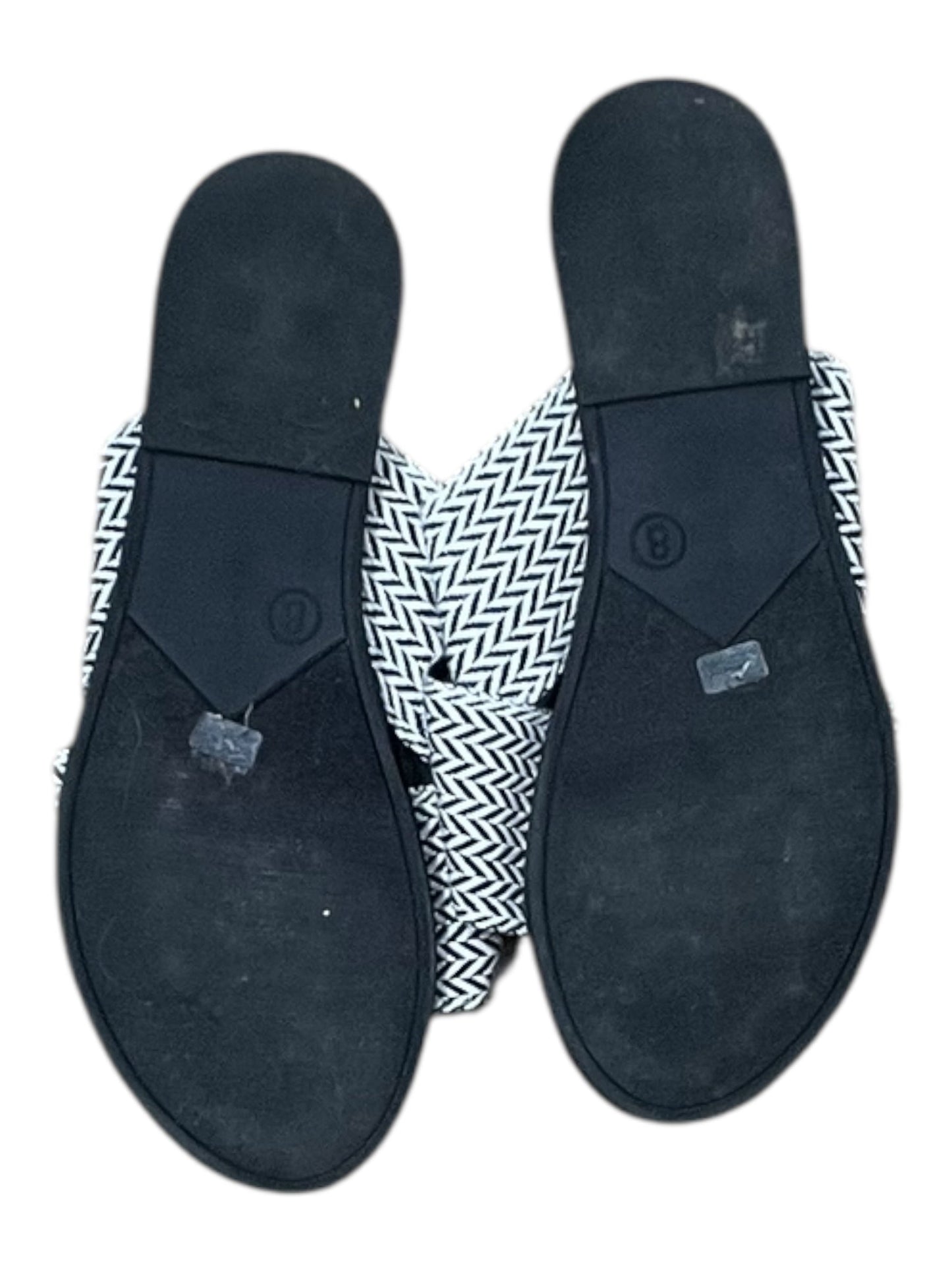 Sandals Flats By American Eagle In Black & White, Size:8
