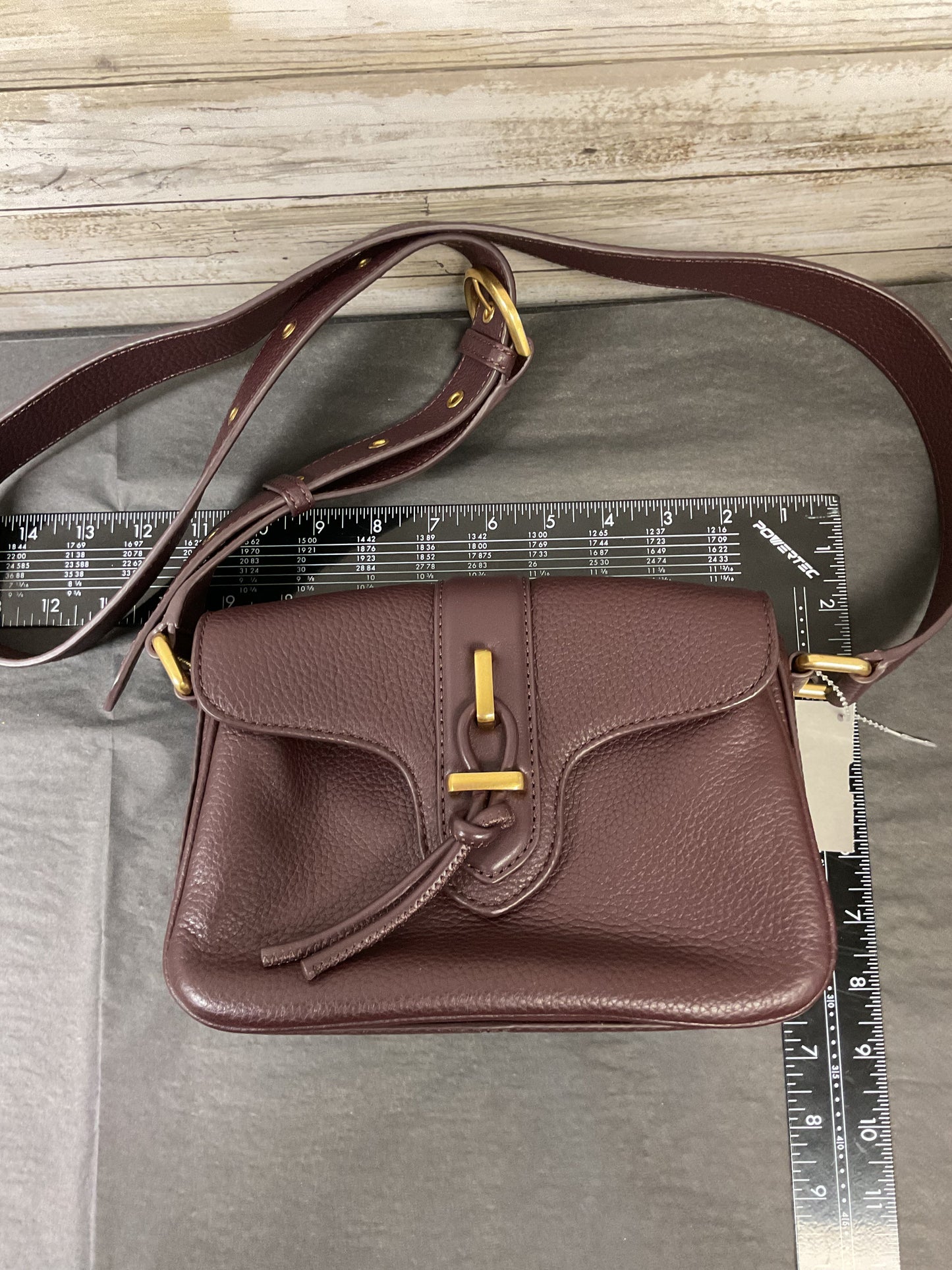 Handbag By Vince Camuto In Maroon, Size:Small
