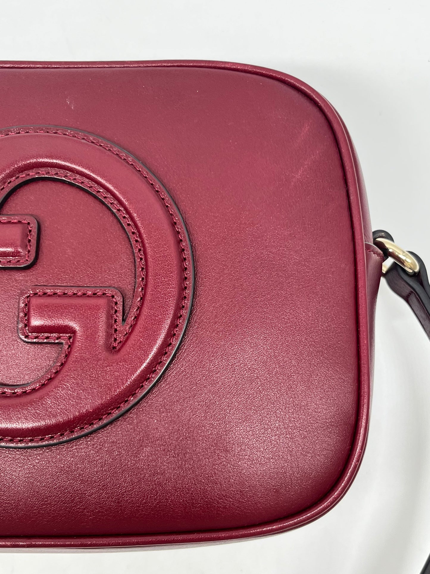 Crossbody Luxury Designer By Gucci, Size: Small