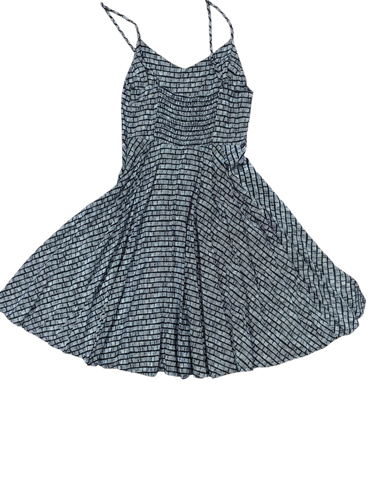 Dress Casual Short By Old Navy In Black & White, Size:Xs