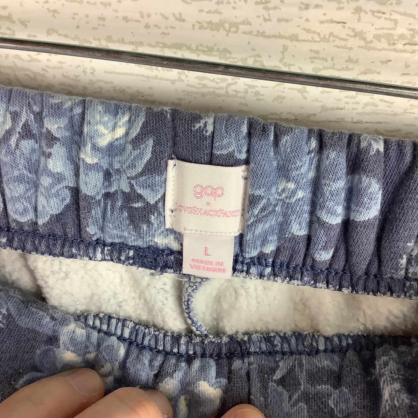 Athletic Pants By Gap In Blue, Size: L