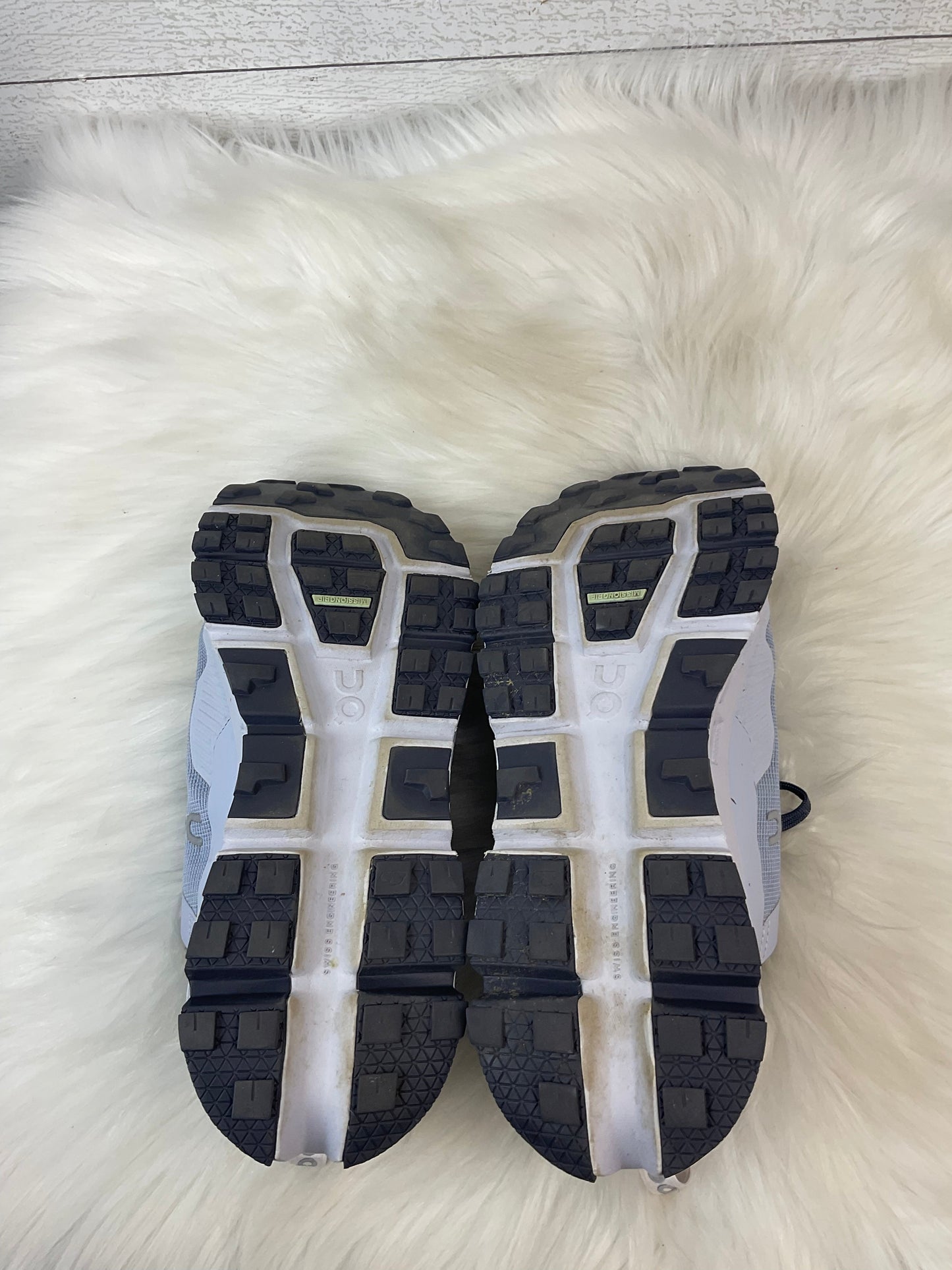 Shoes Athletic By On In Purple, Size: 7.5