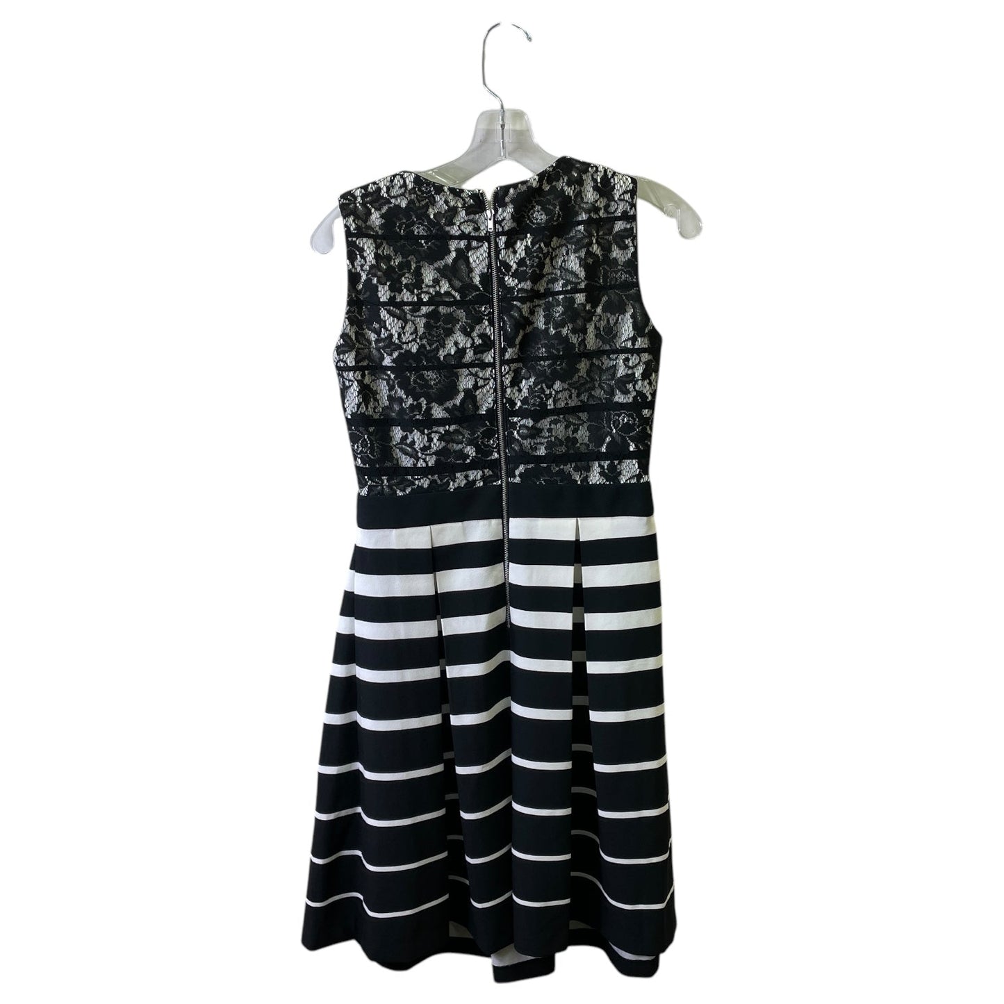 Dress Casual Short By Donny and Nicole’s In Black & White, Size:4