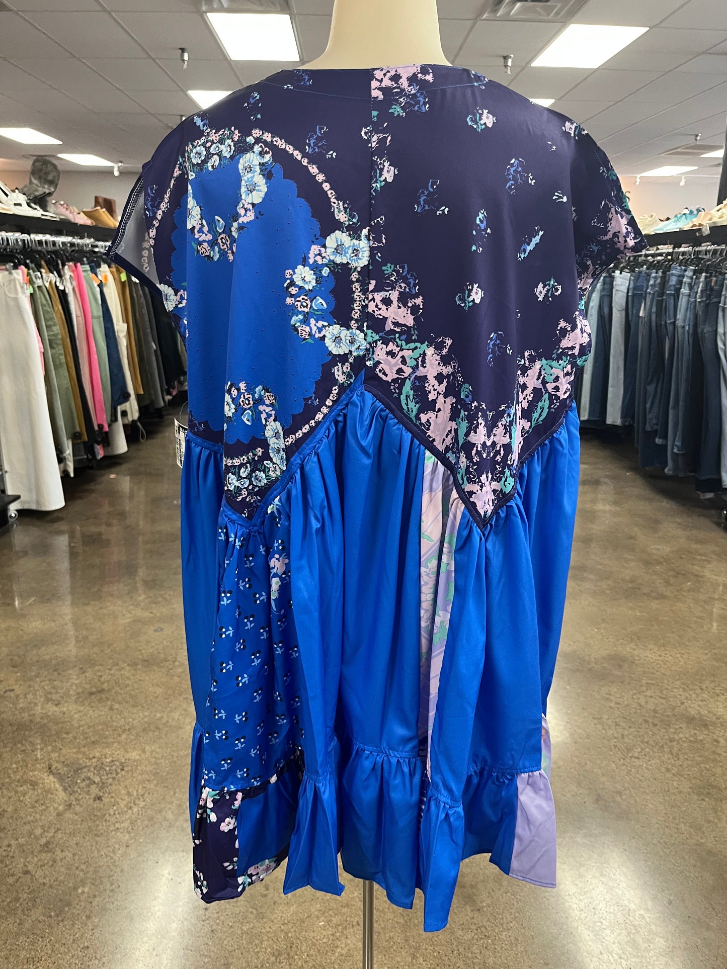 Dress Casual Short By Clothes Mentor In Blue & Purple, Size:L
