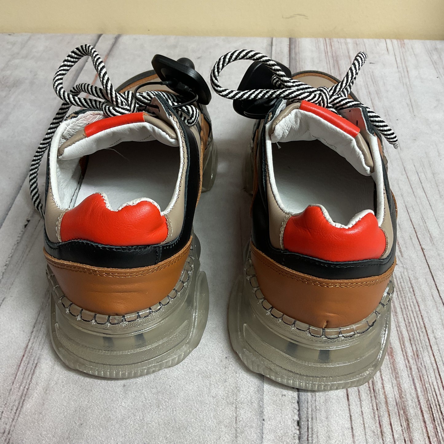 Shoes Athletic By Cmb In Black & Brown, Size:8.5