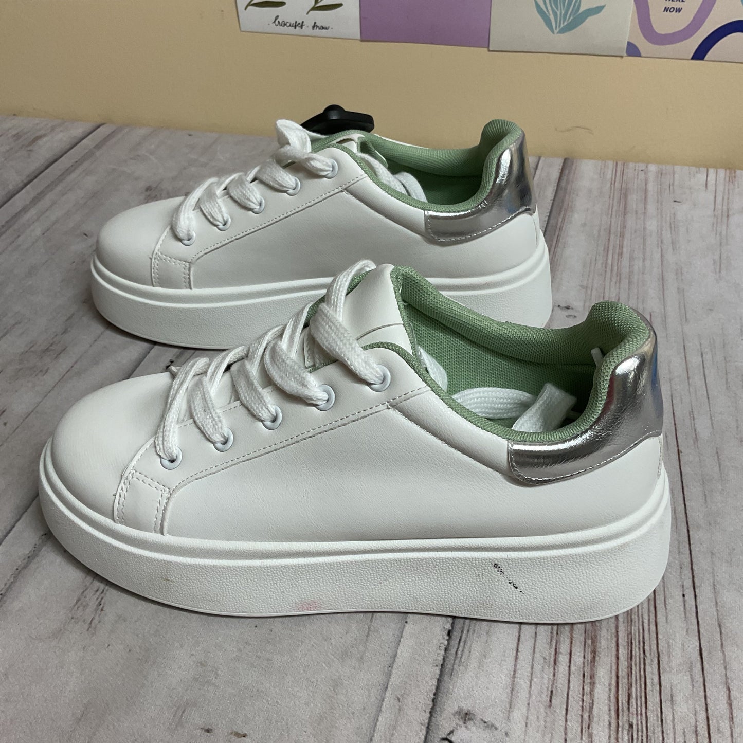 Shoes Sneakers By Dl1961 In White, Size:8.5
