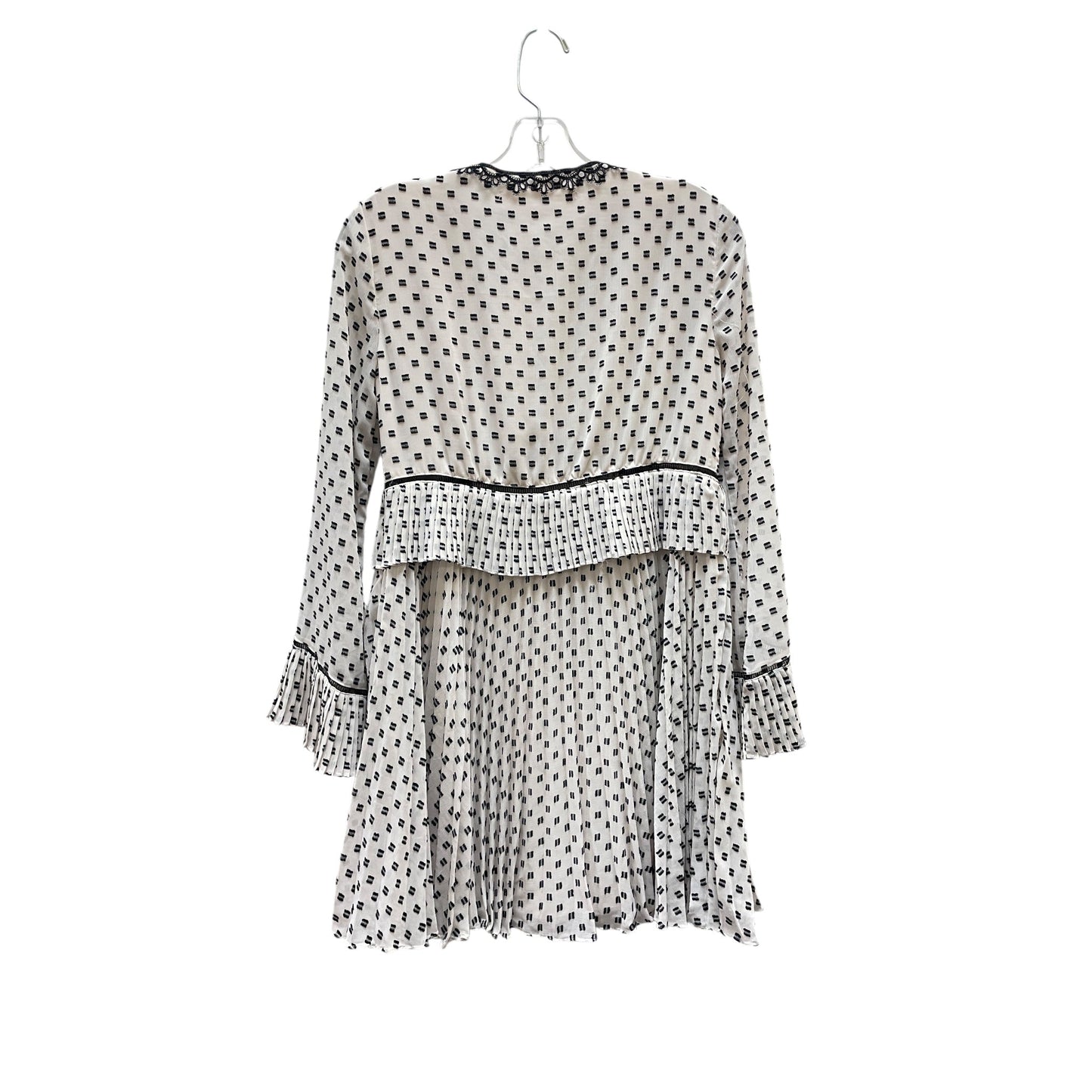 Dress Casual Short By Chelsea And Violet In Black & Cream, Size:Xs