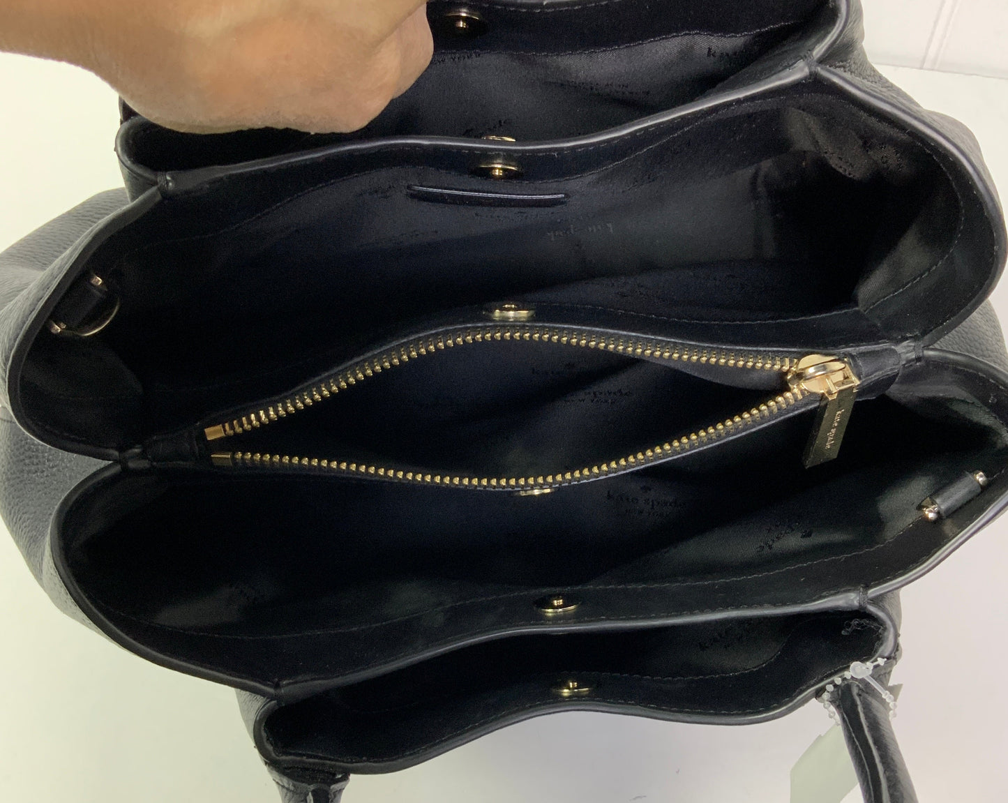 Handbag Designer By Kate Spade In Black, Size:Medium
