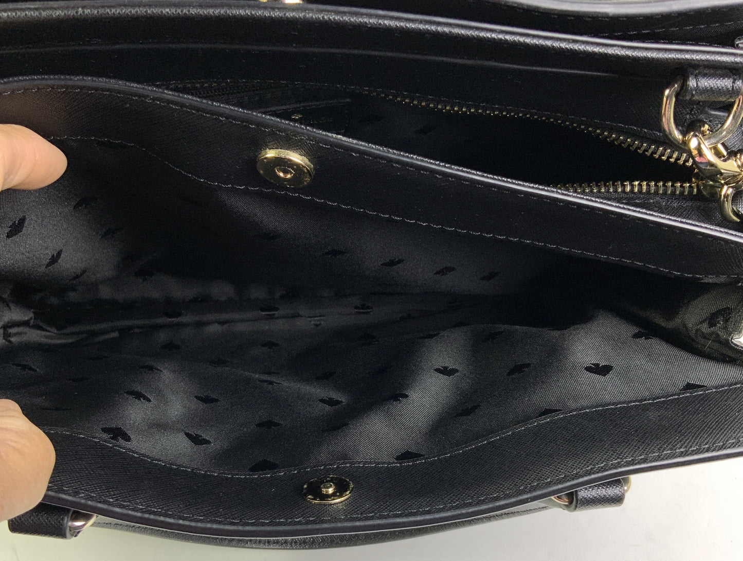 Handbag Designer By Kate Spade In Black, Size:Medium