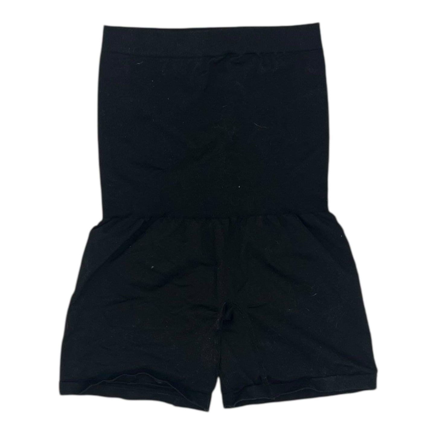 MAT SHORTS by CLOTHES MENTOR In BLACK, Size: M