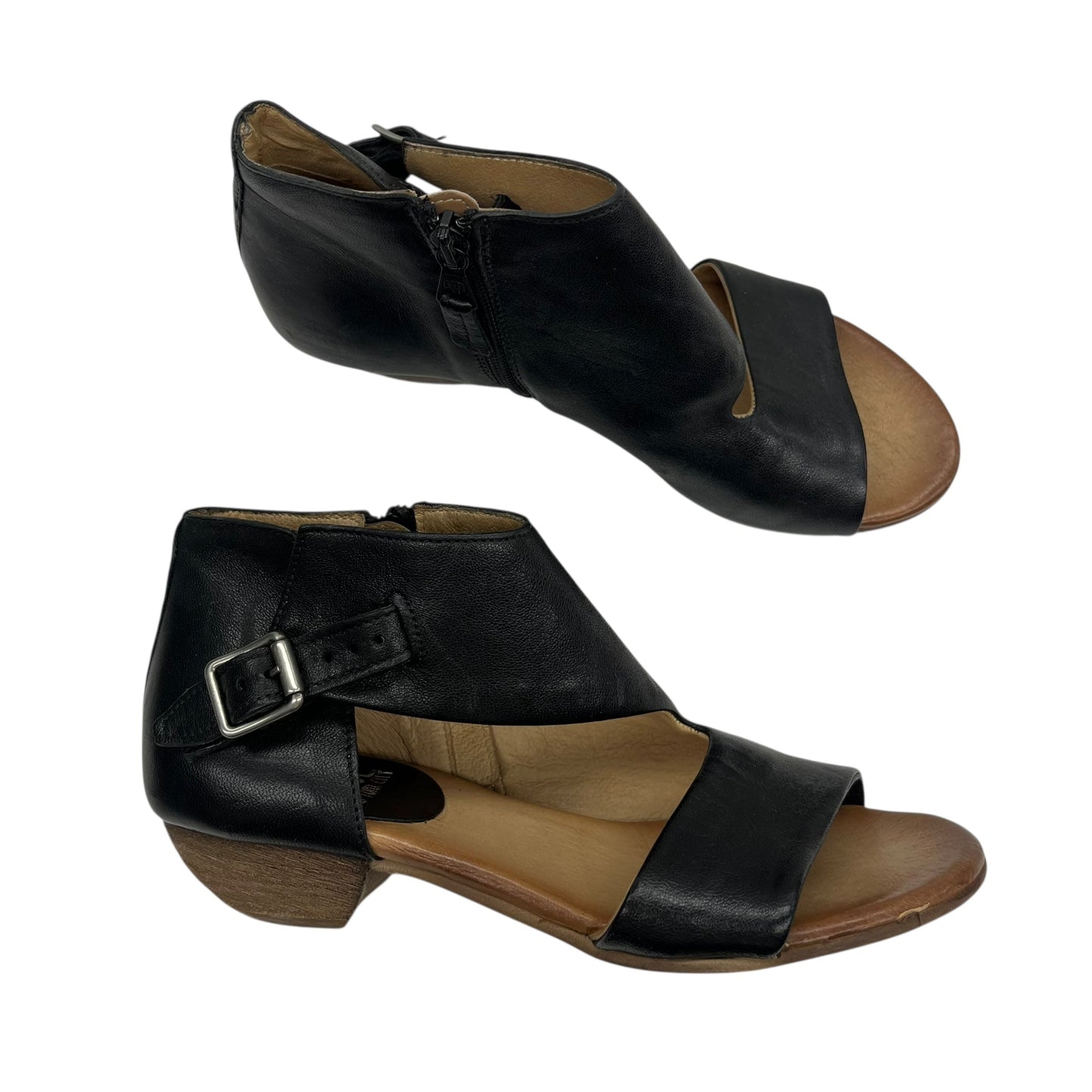 Sandals Flats By Miz Mooz In Black, Size:7.5